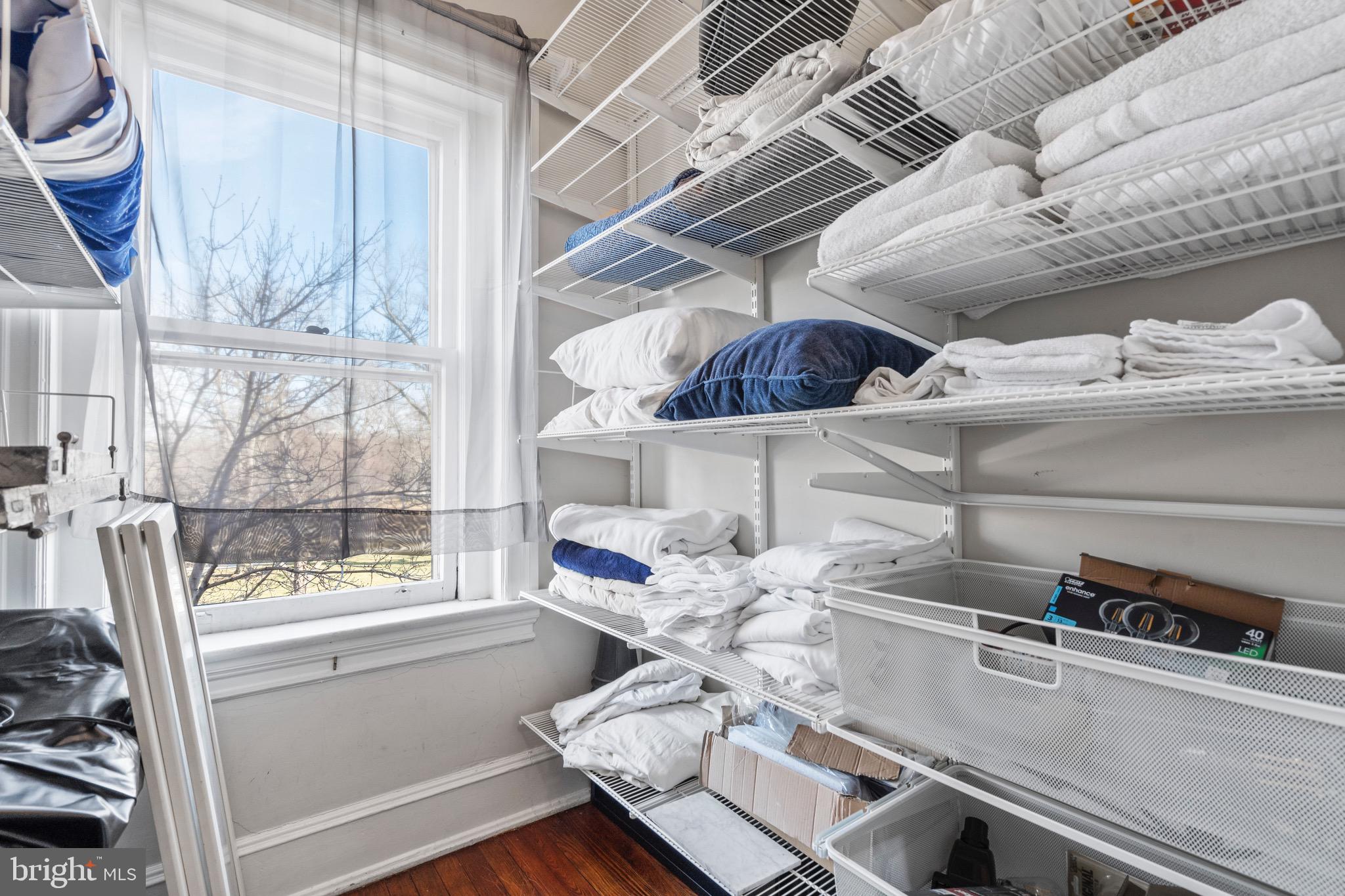 CAPITOL HILL - Residential