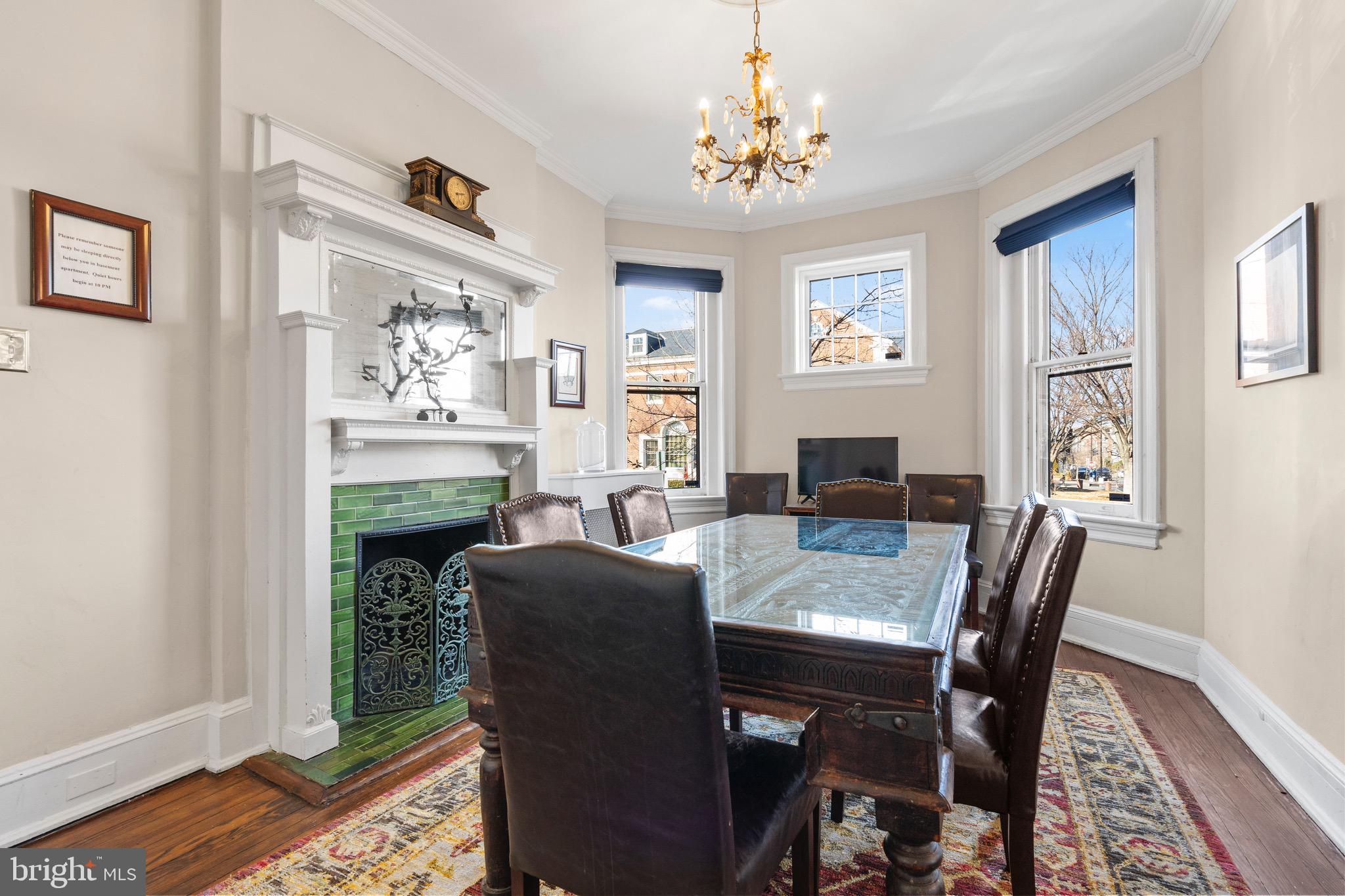 CAPITOL HILL - Residential