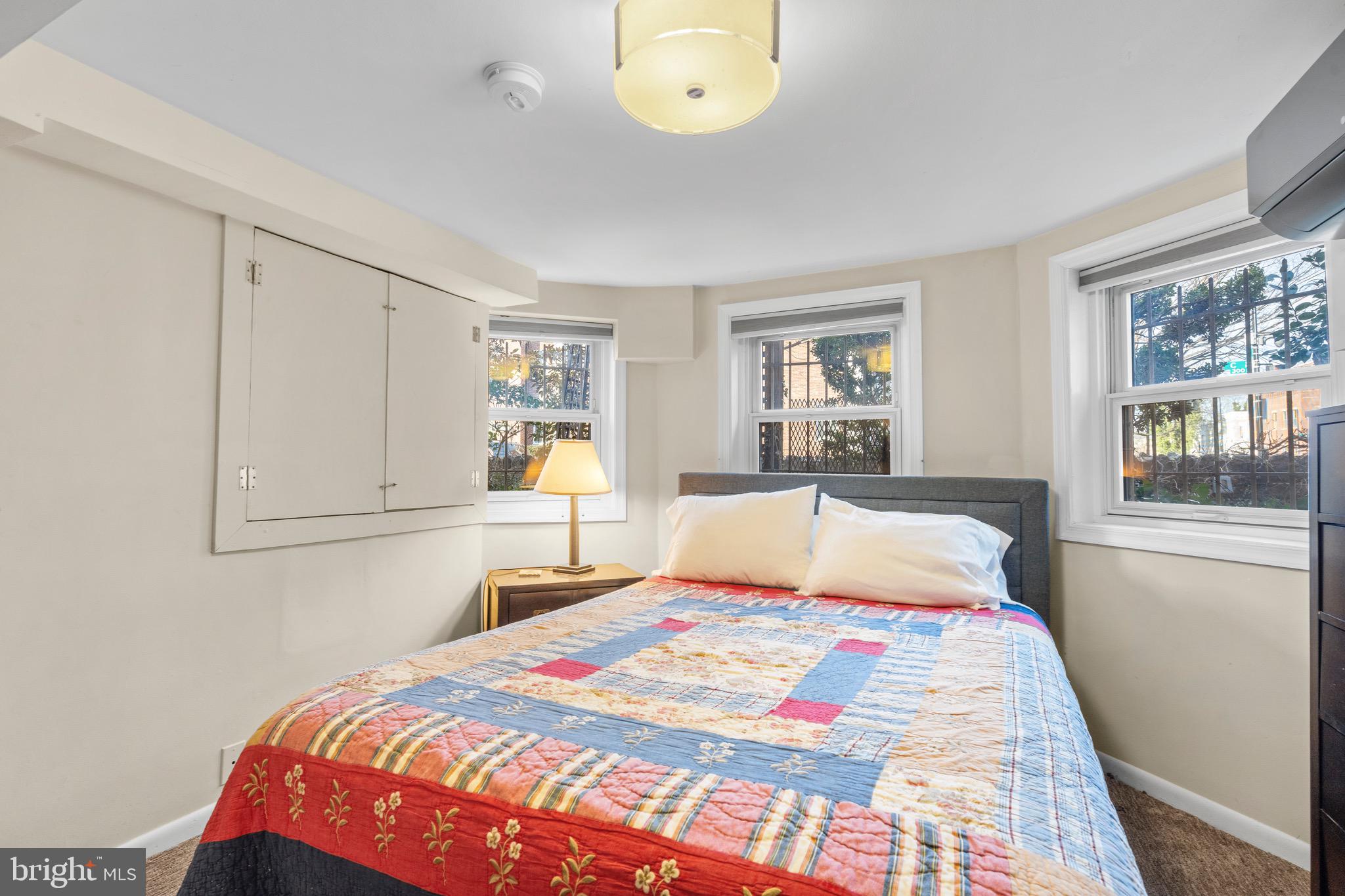 CAPITOL HILL - Residential