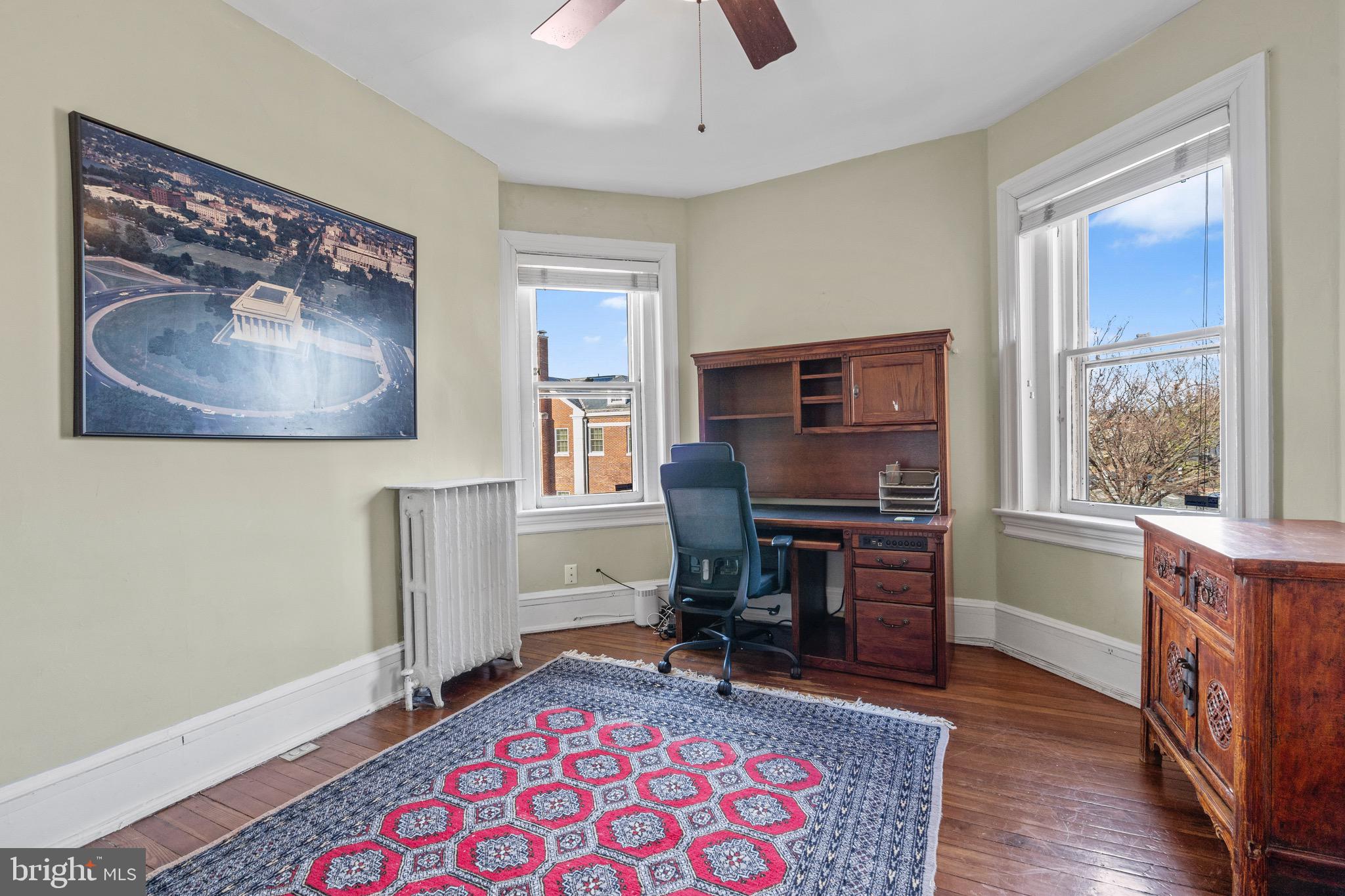 CAPITOL HILL - Residential