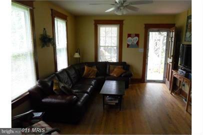 PLEASANT HILL PARK - Residential Lease