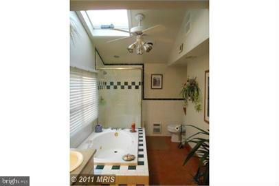 PLEASANT HILL PARK - Residential Lease