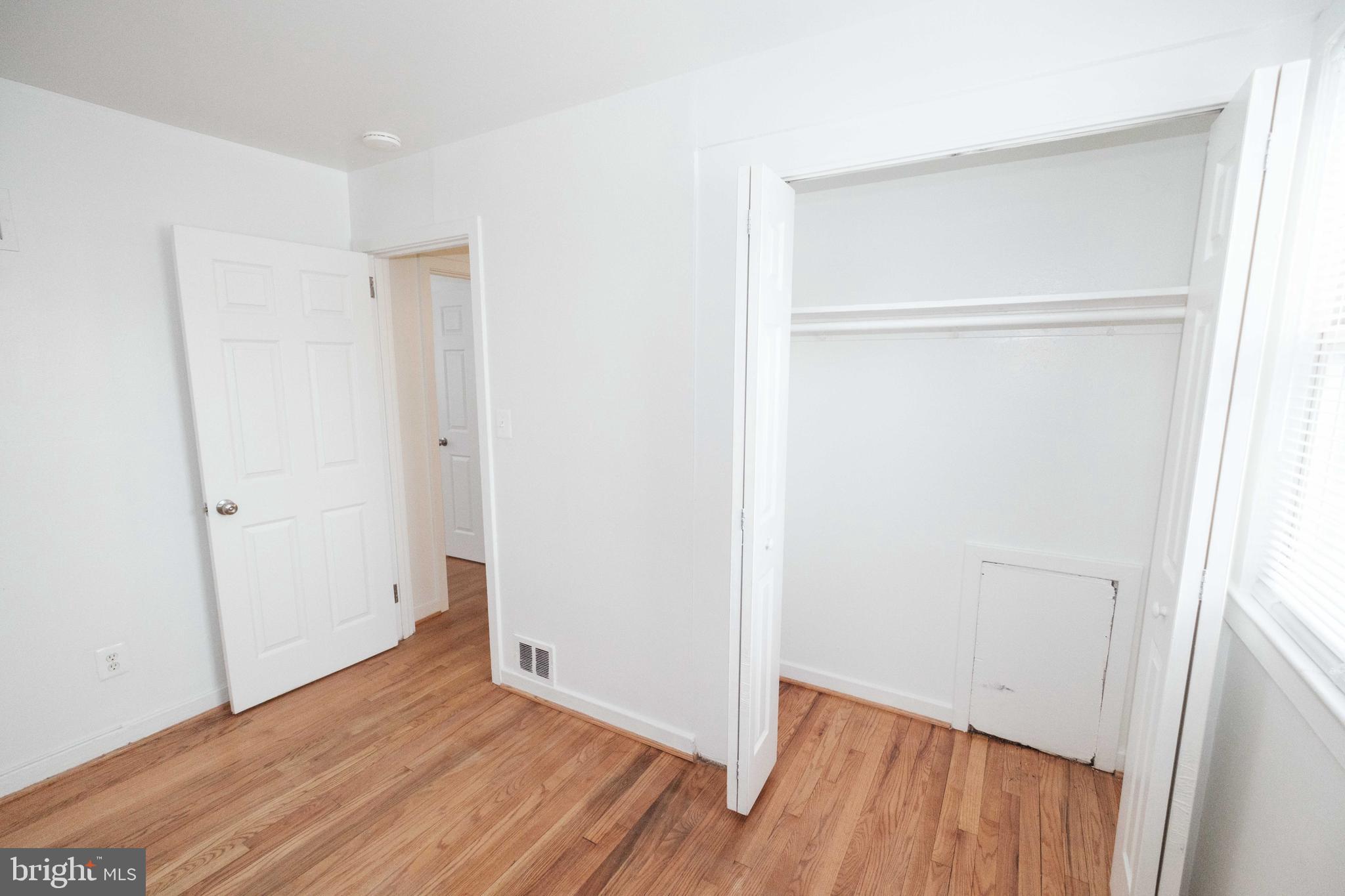 IVERSON SQUARE CONDOMINIUM - Residential