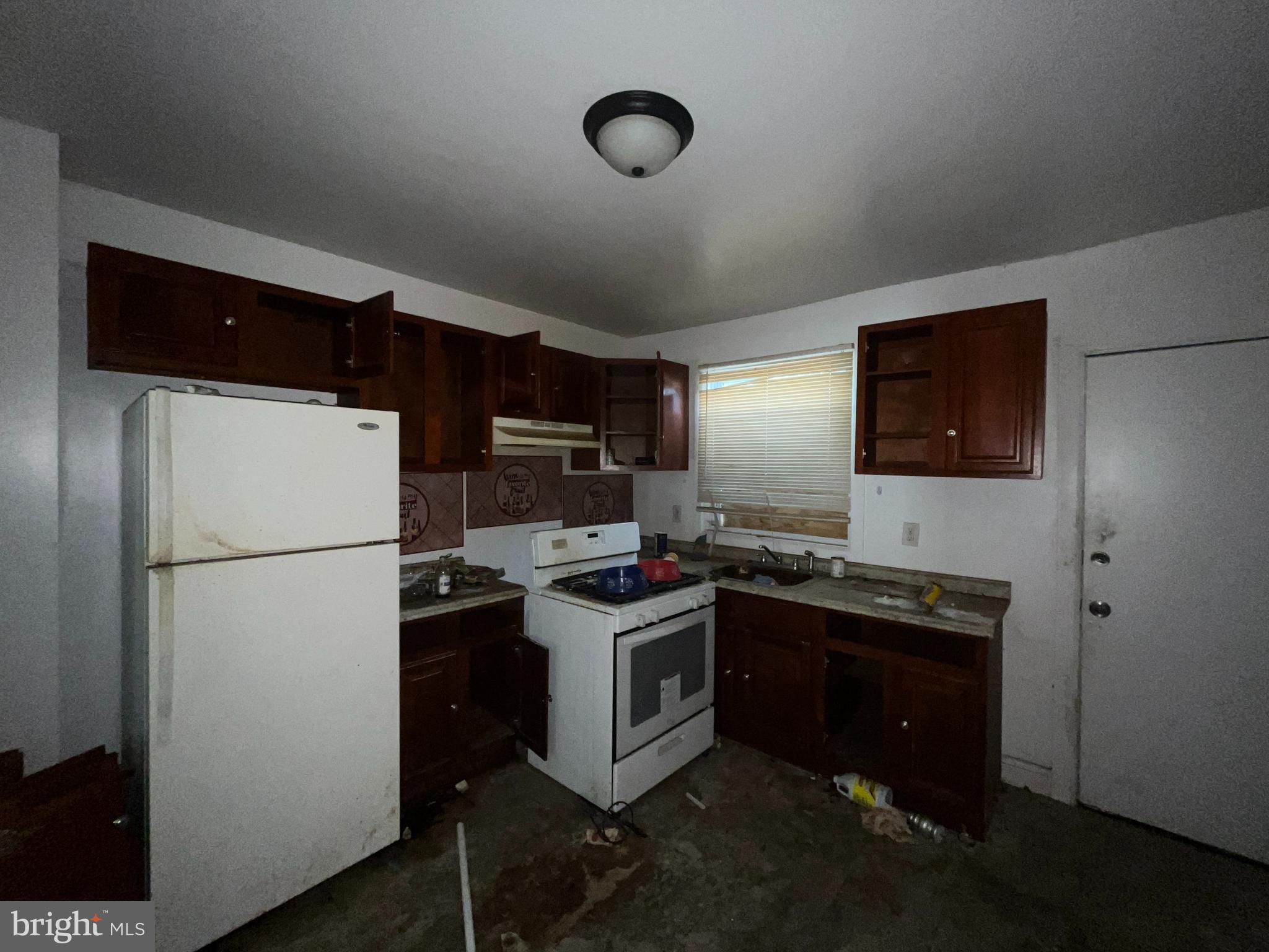 MILL HILL - Residential