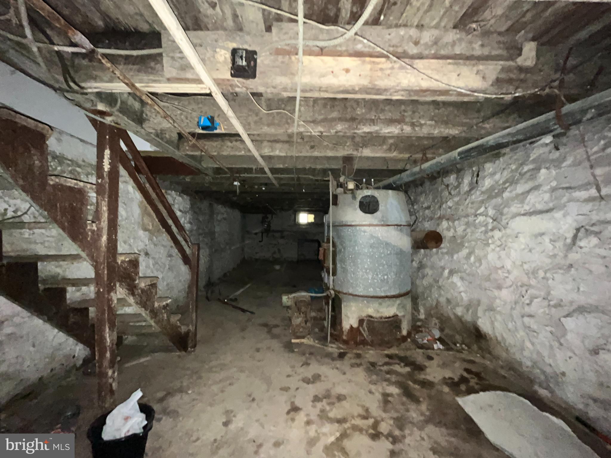 MILL HILL - Residential