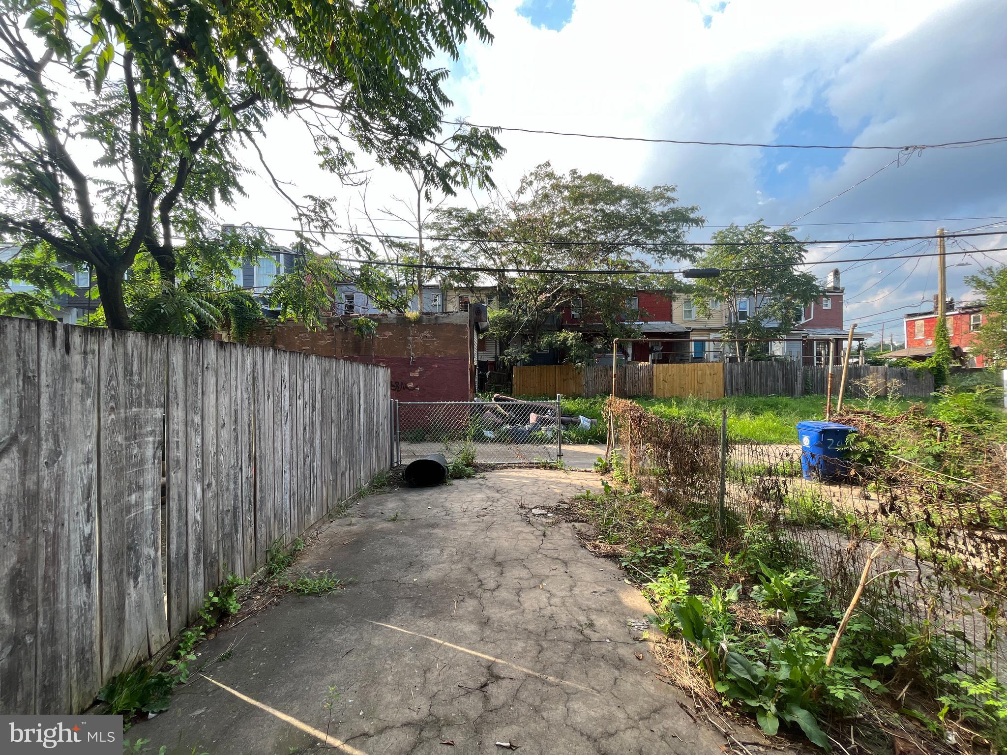 MILL HILL - Residential