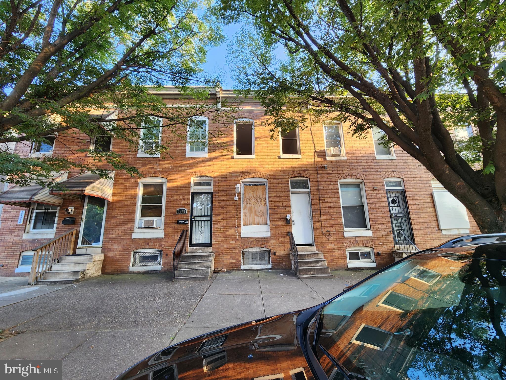 2424 WILKENS AVENUE