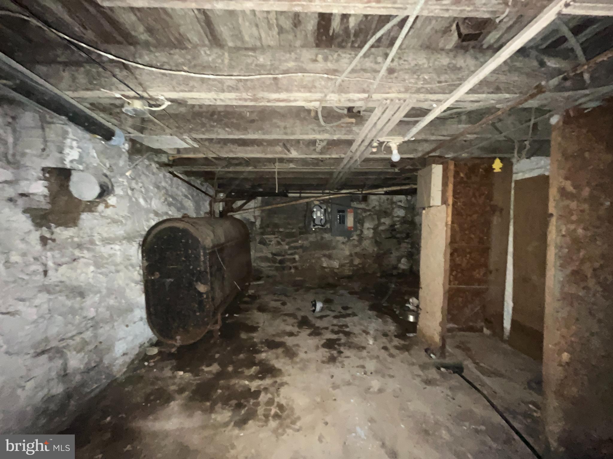 MILL HILL - Residential