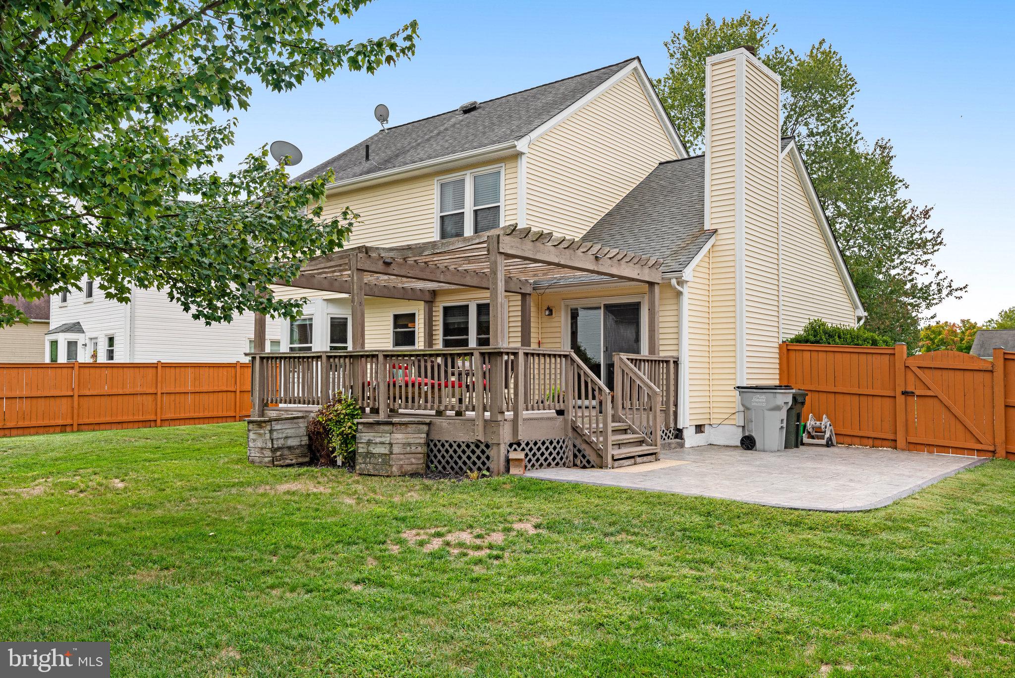 CEDAR CREST - Residential