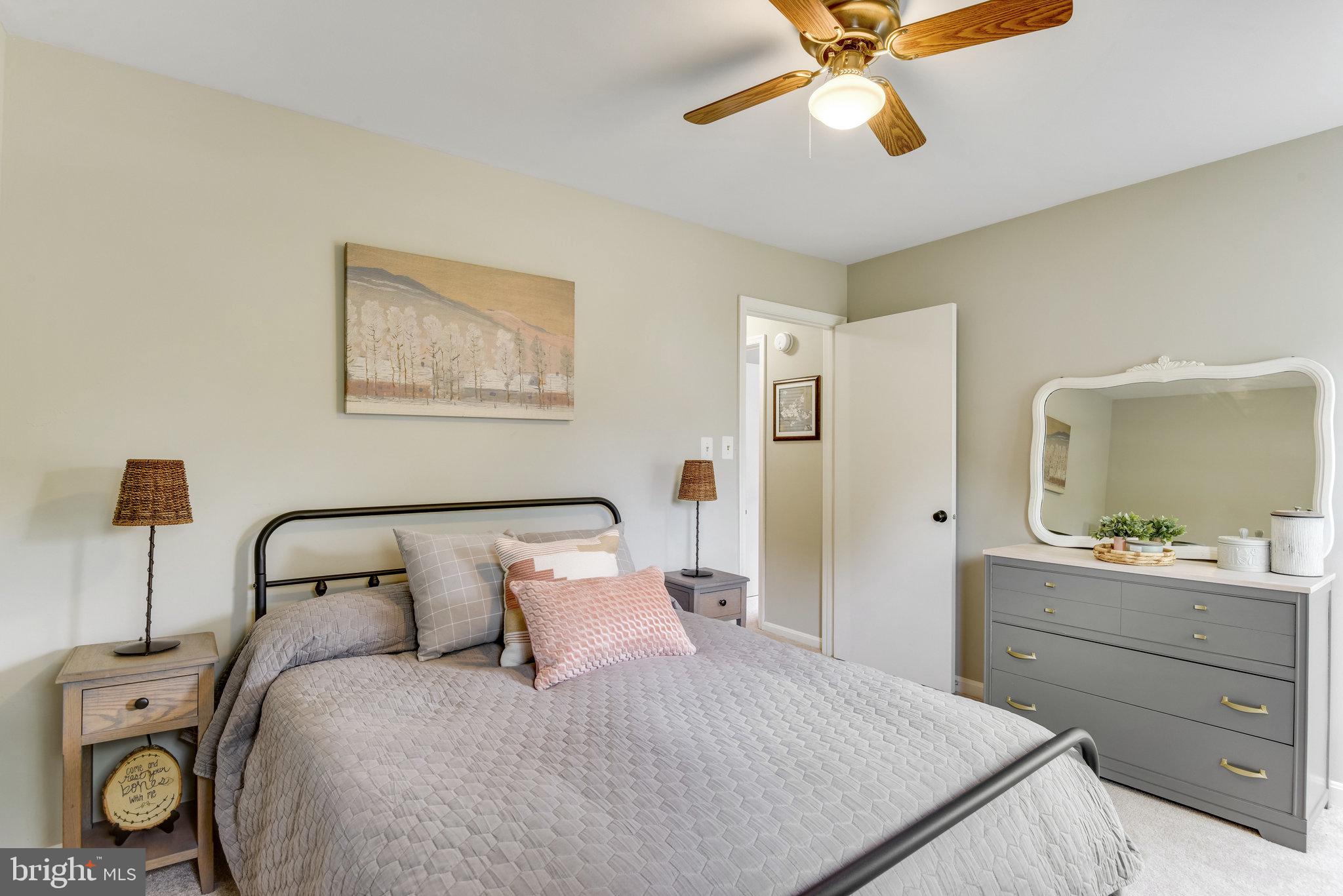 CEDAR CREST - Residential