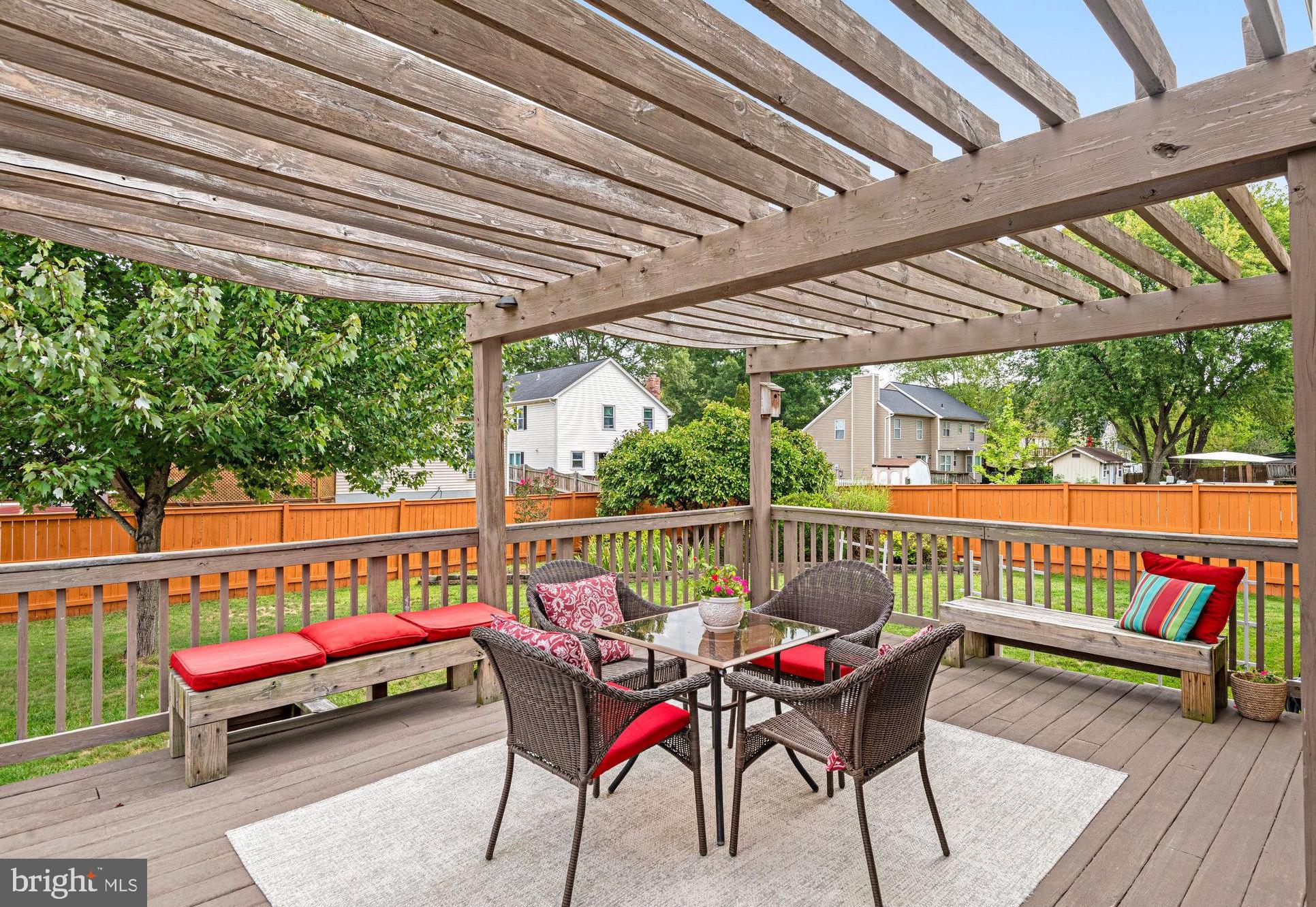 CEDAR CREST - Residential