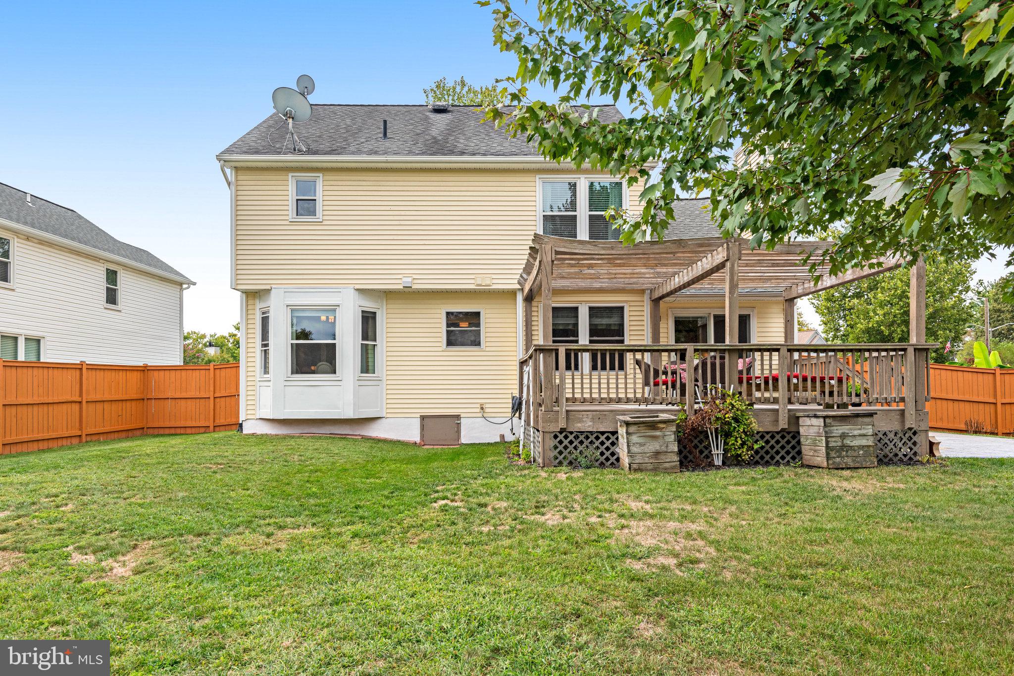 CEDAR CREST - Residential