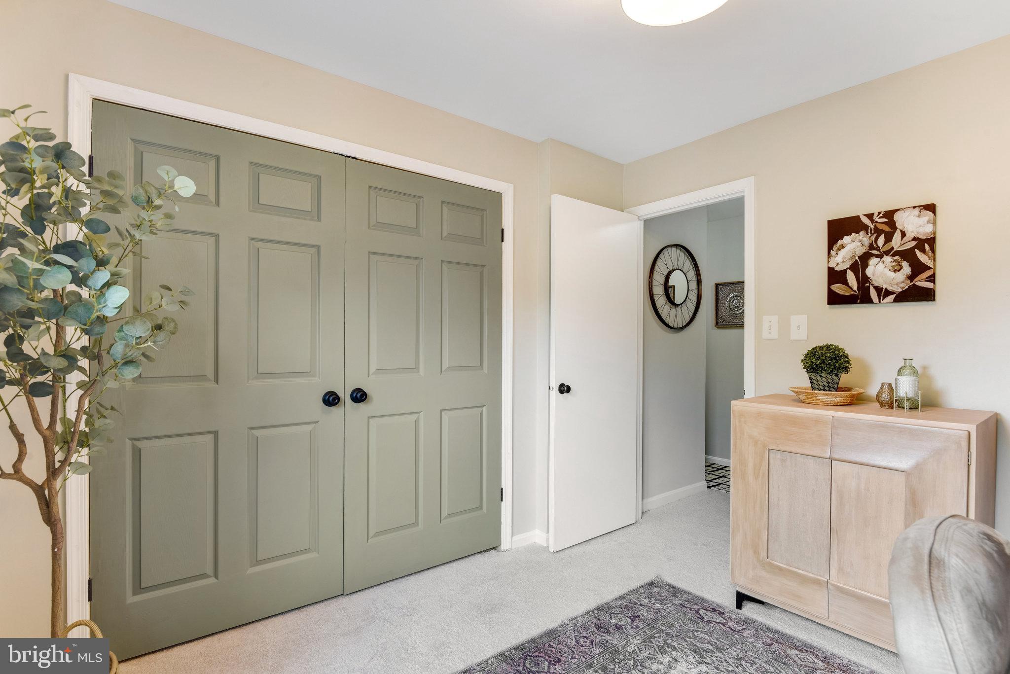 CEDAR CREST - Residential