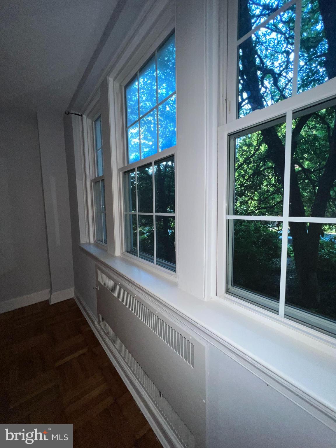 221 RIDGEMEDE ROAD 302