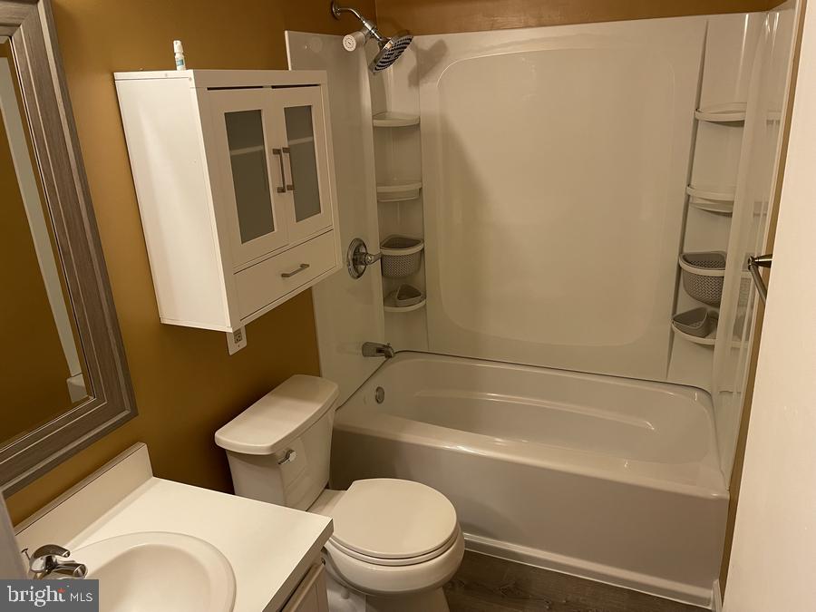 ST CHARLES SUB - CARRINGTON - Residential Lease