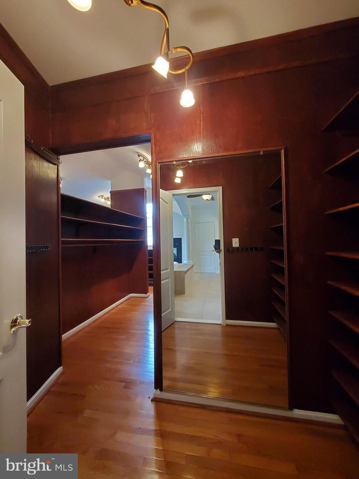 ALEXANDRA ESTATES - Residential