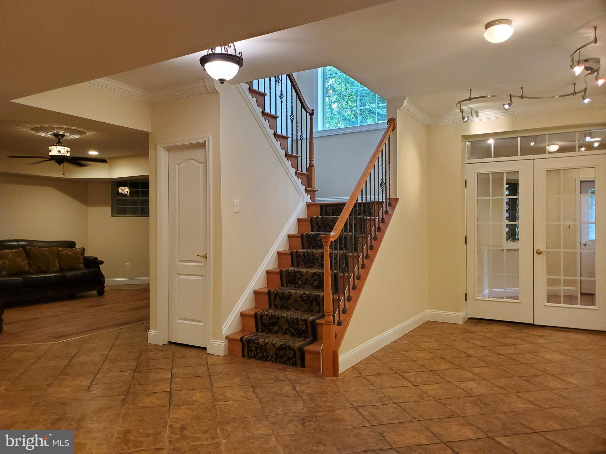 ALEXANDRA ESTATES - Residential