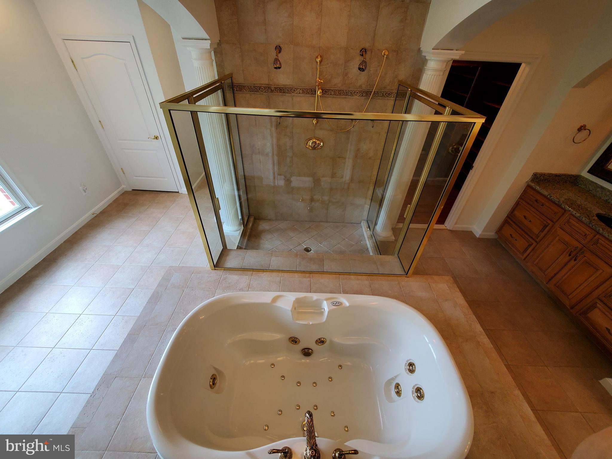 ALEXANDRA ESTATES - Residential