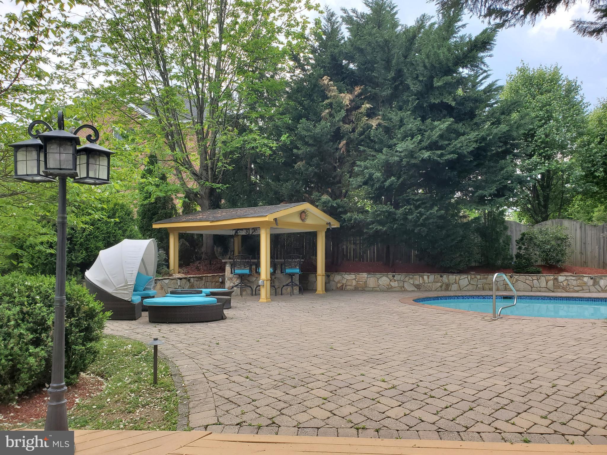 ALEXANDRA ESTATES - Residential