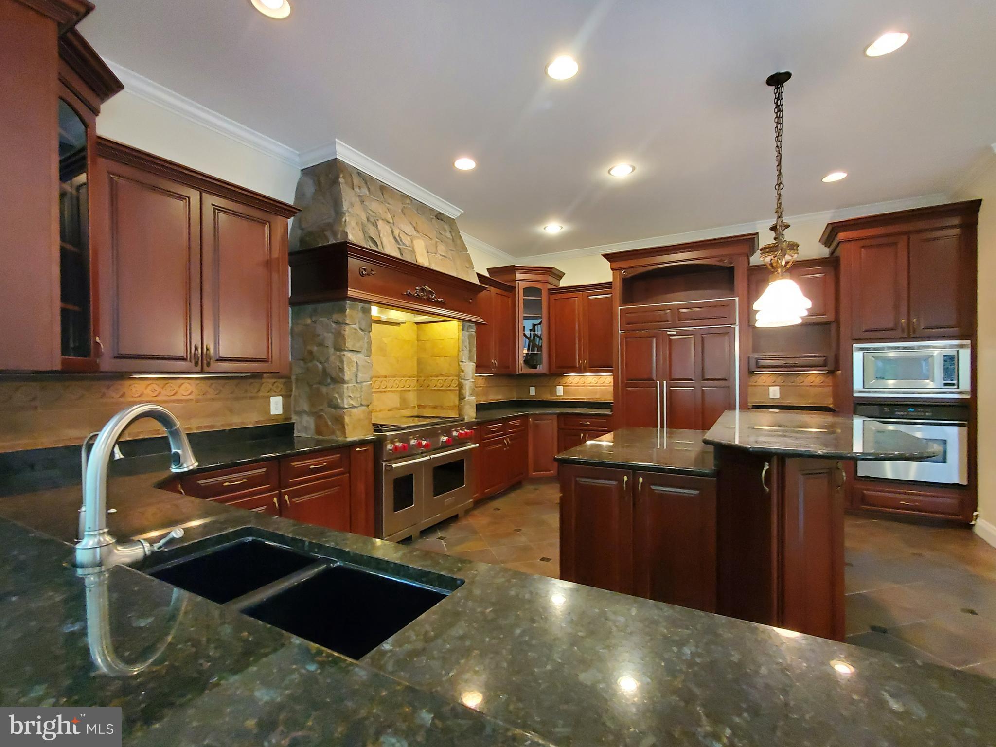 ALEXANDRA ESTATES - Residential