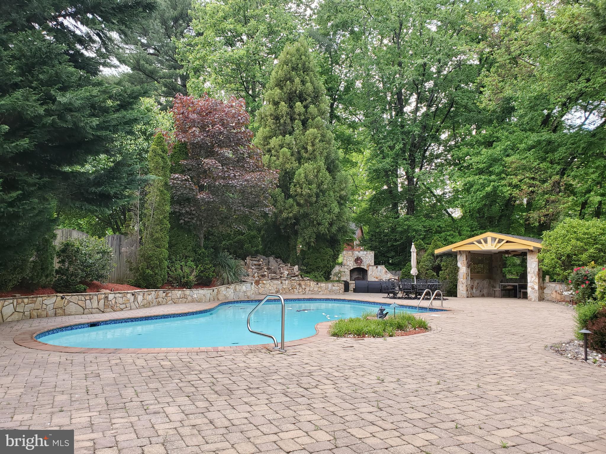 ALEXANDRA ESTATES - Residential