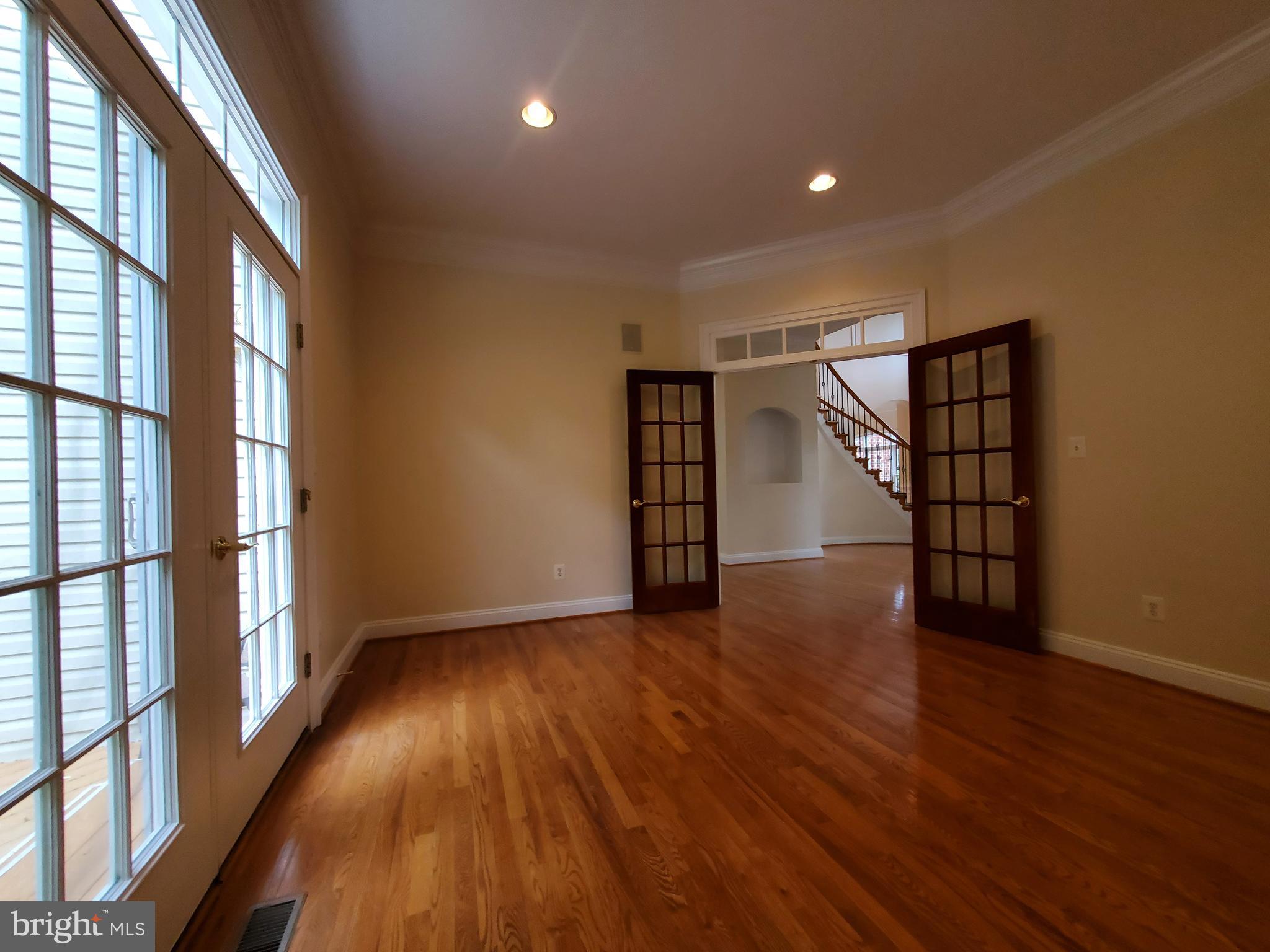 ALEXANDRA ESTATES - Residential