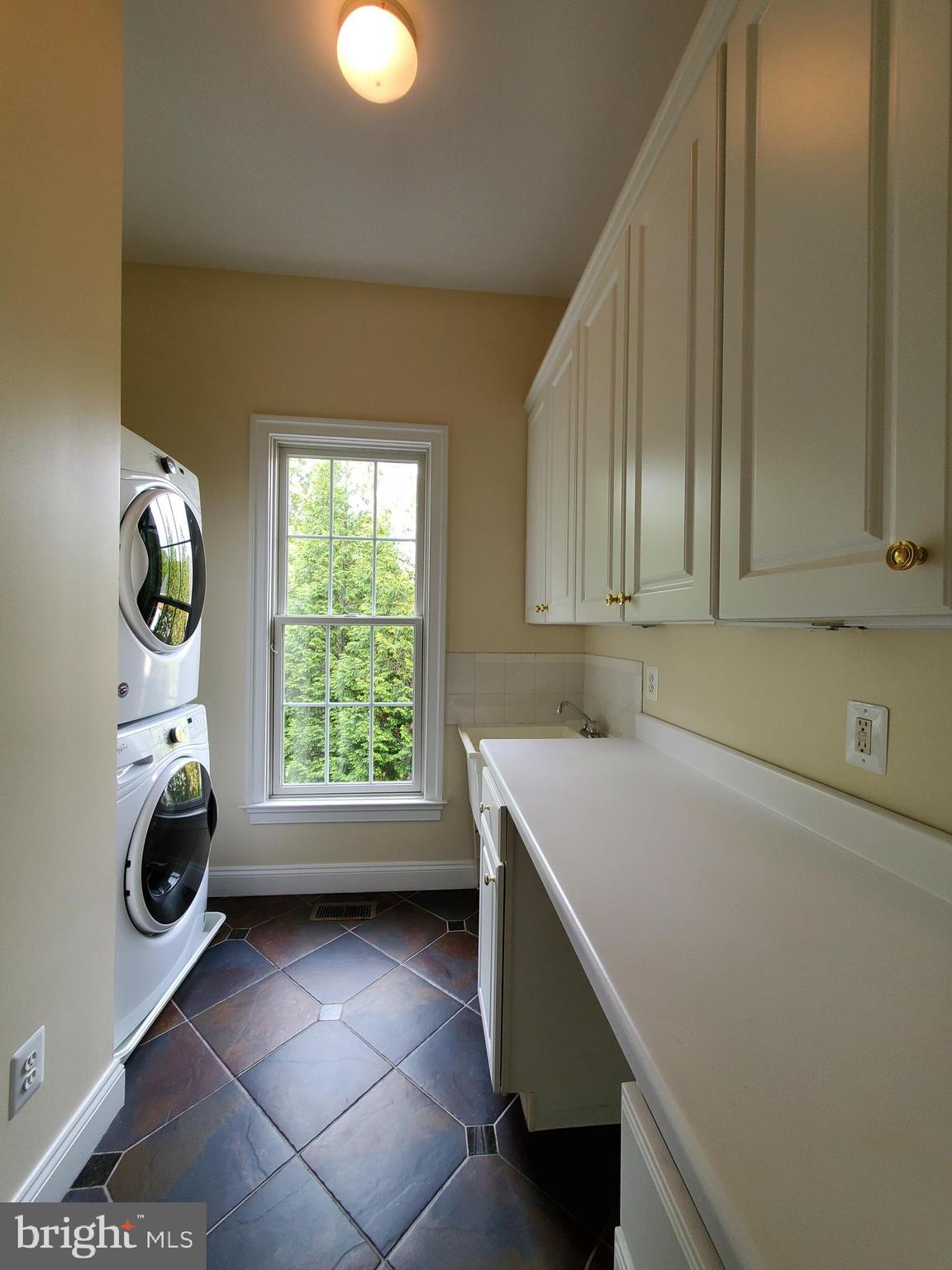 ALEXANDRA ESTATES - Residential