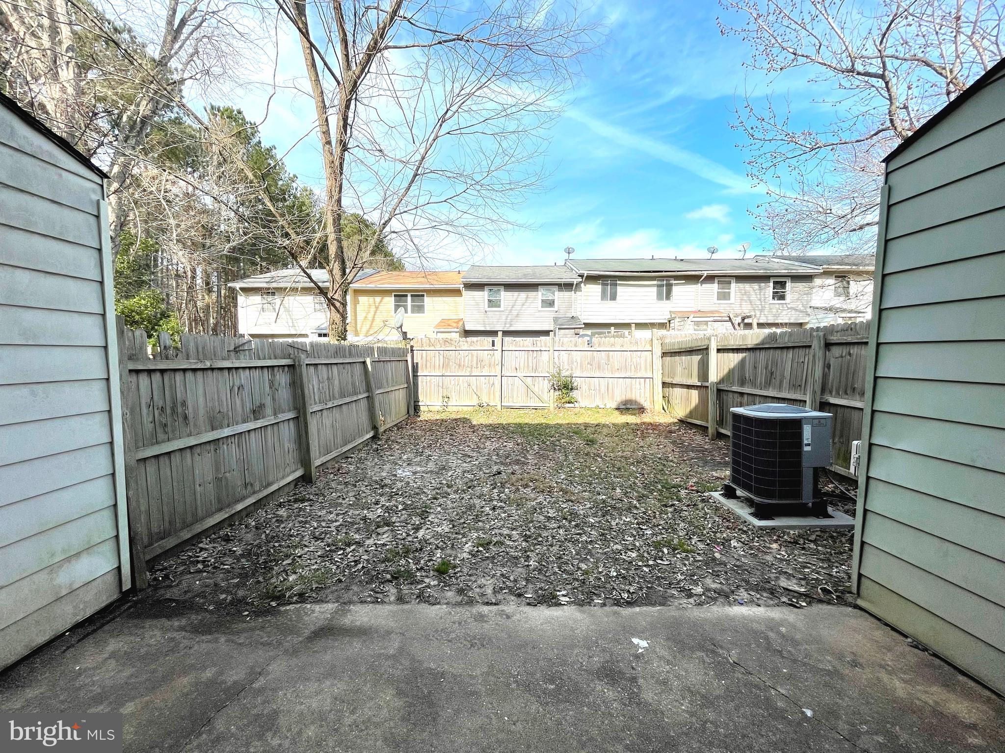 COLONY SQUARE - Residential Lease