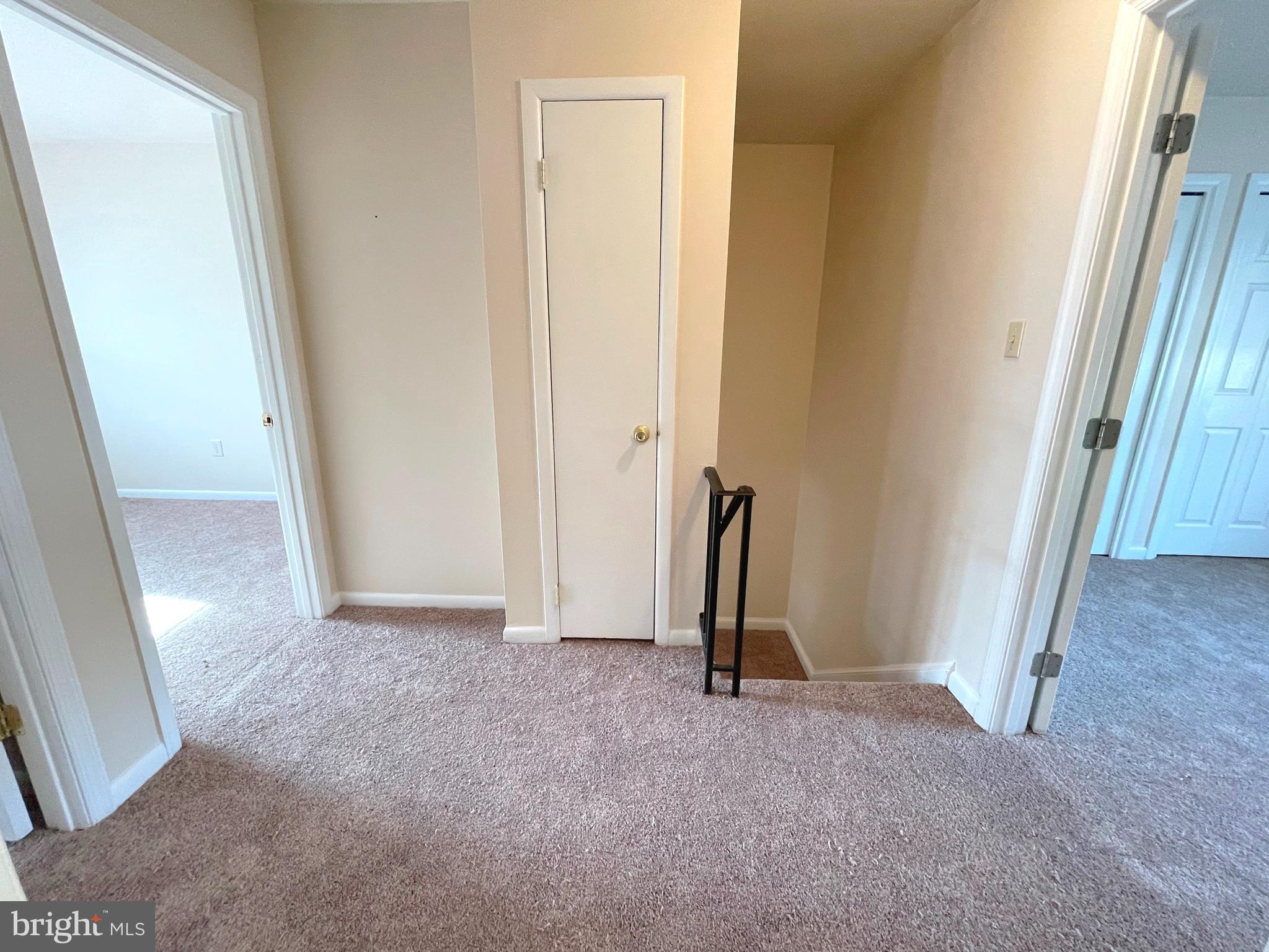 COLONY SQUARE - Residential Lease