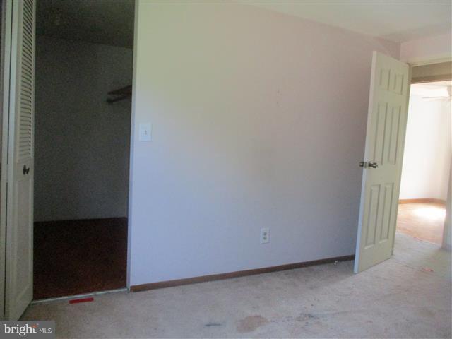 MEADOWCREST - Residential