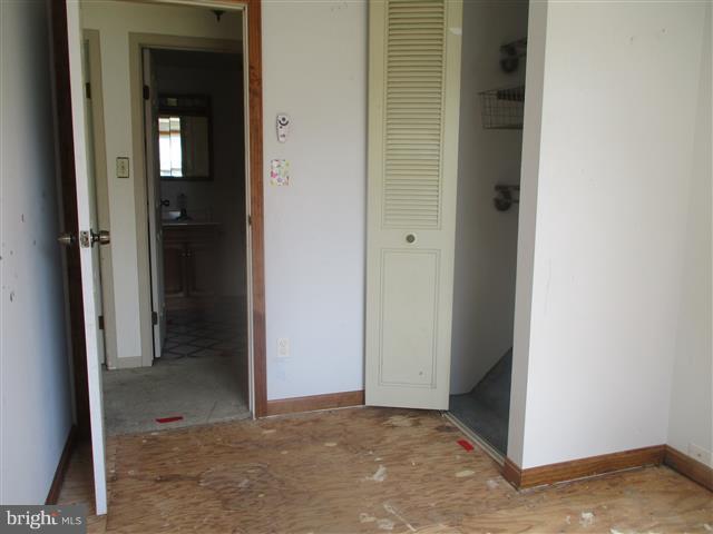 MEADOWCREST - Residential