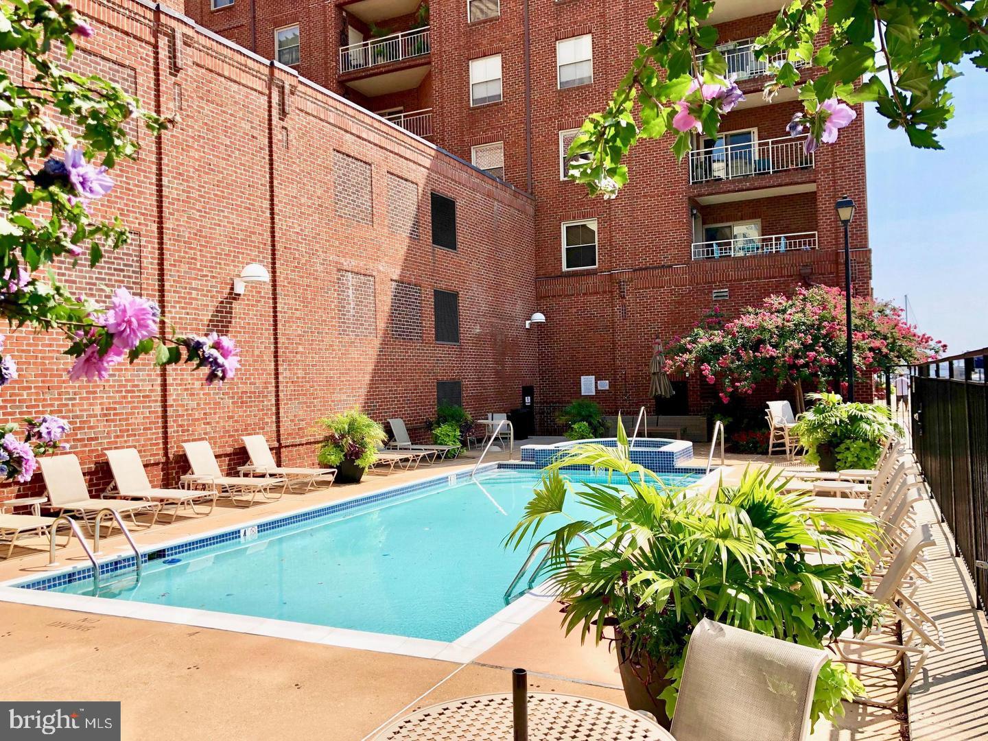 FELLS POINT HISTORIC DISTRICT - Residential