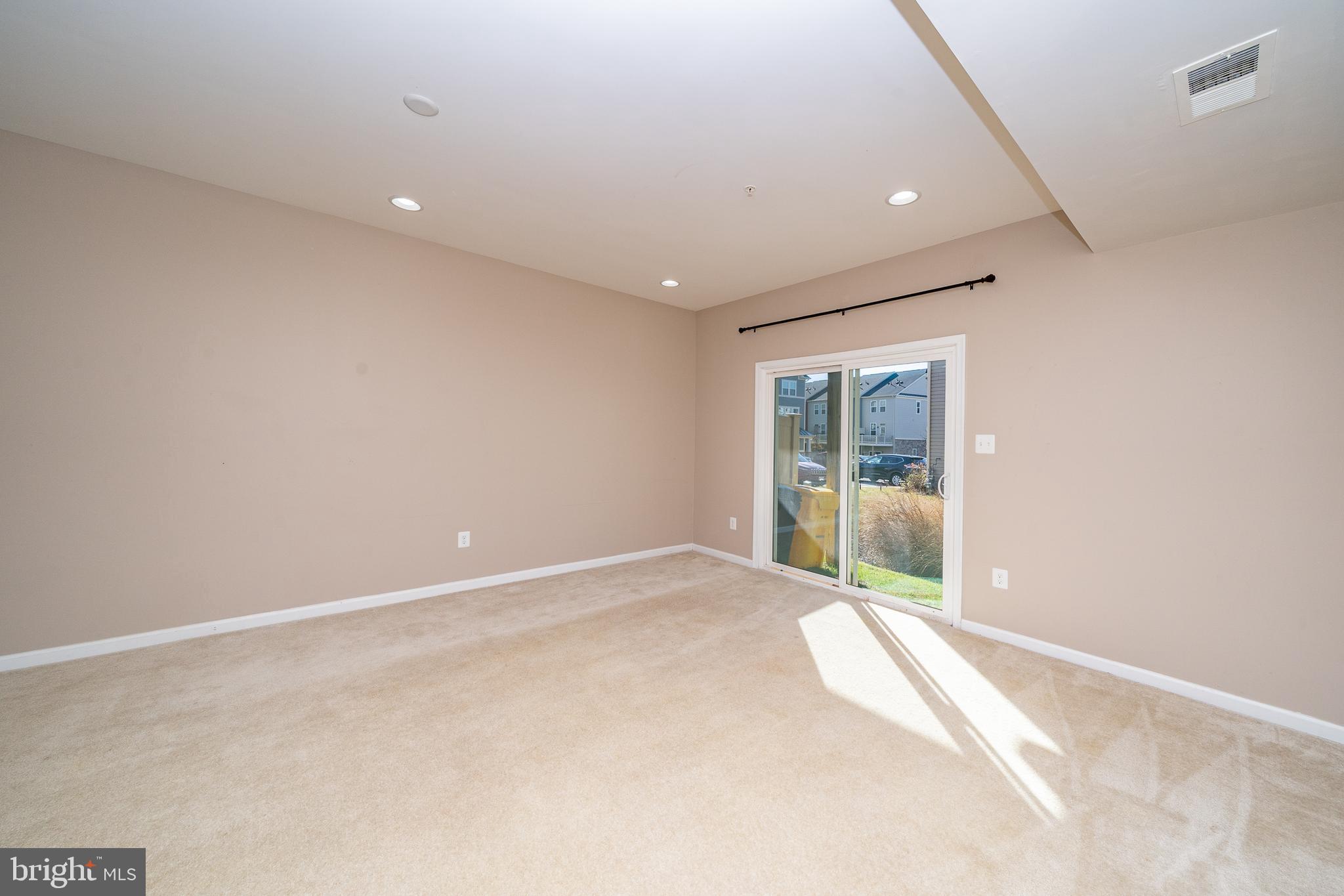 CREEKSIDE VILLAGE AT TANYARD SPRINGS - Residential