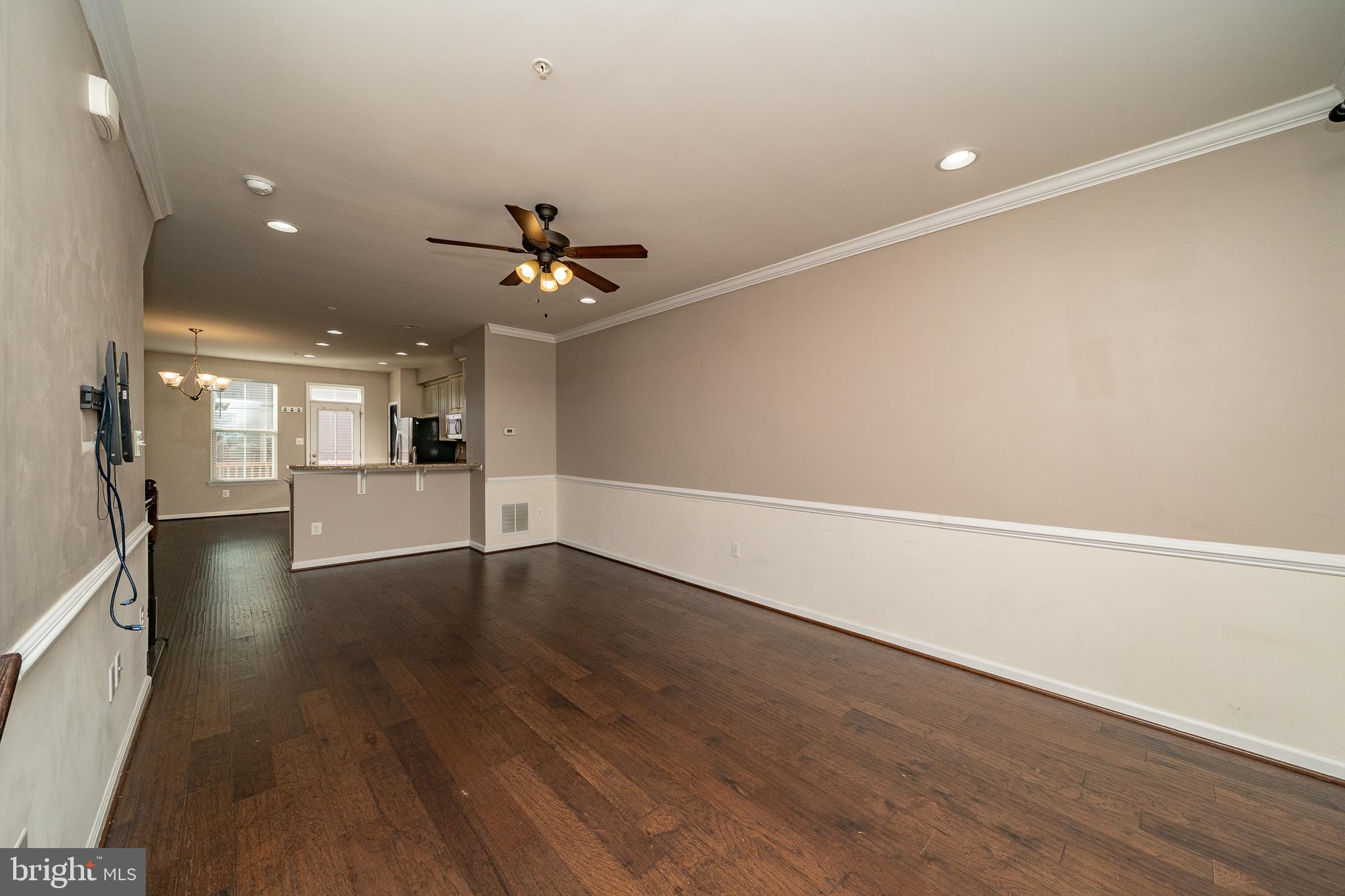 CREEKSIDE VILLAGE AT TANYARD SPRINGS - Residential