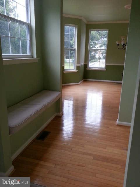 RIVERDALE GLEN - Residential