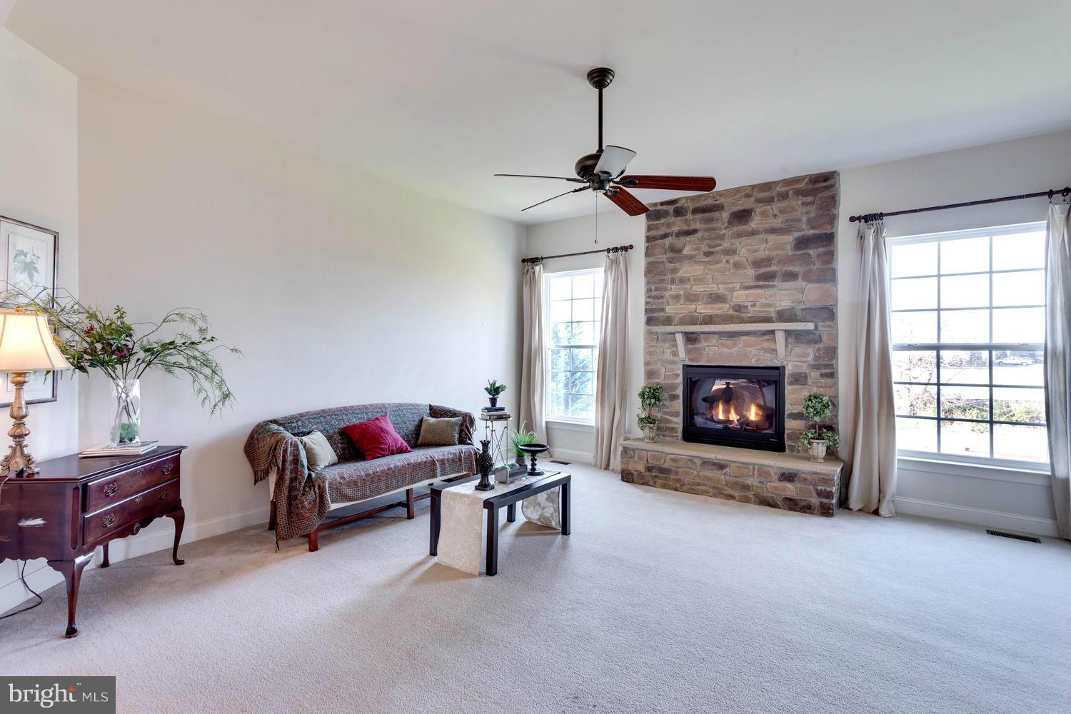 VINT HILL - Residential