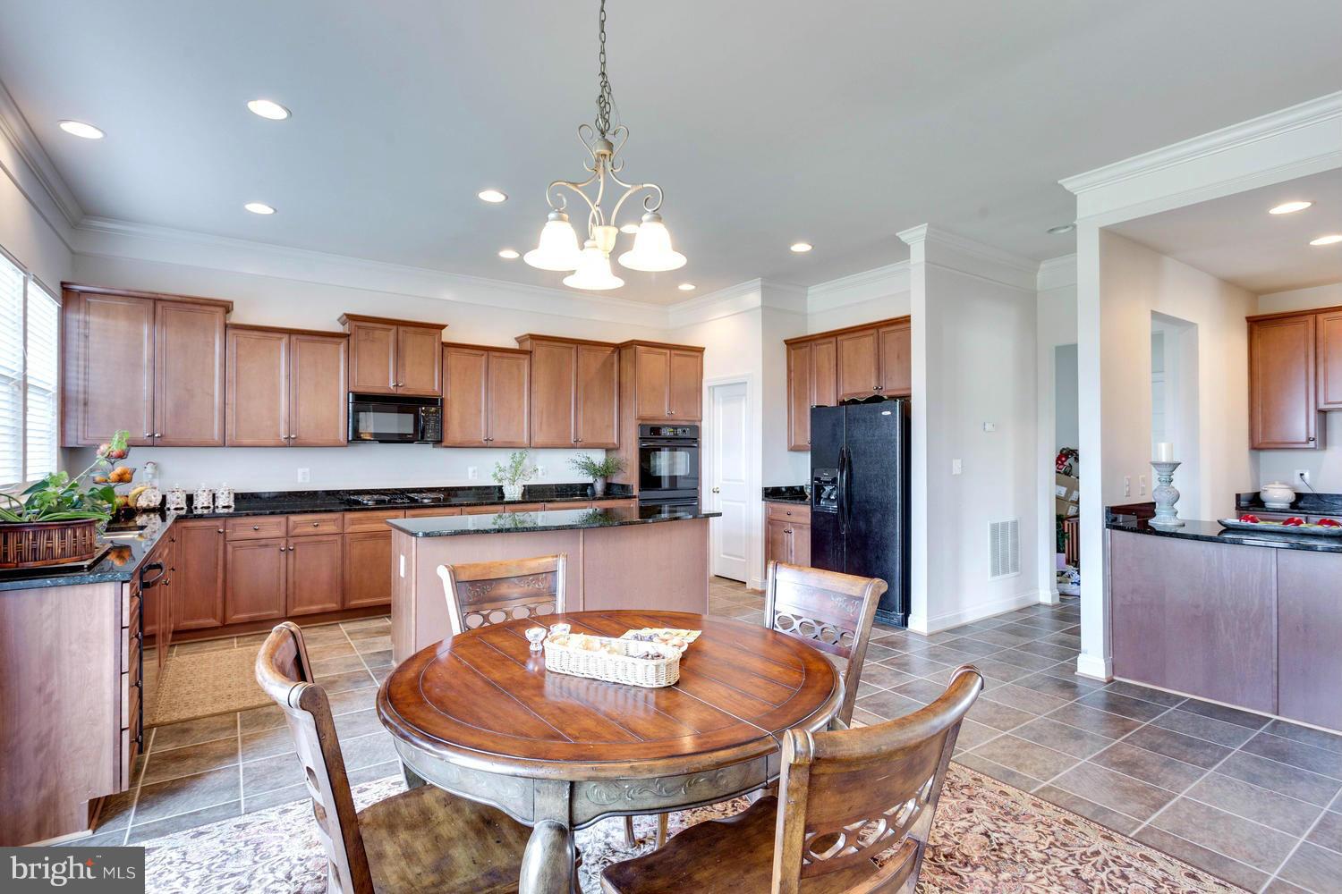 VINT HILL - Residential