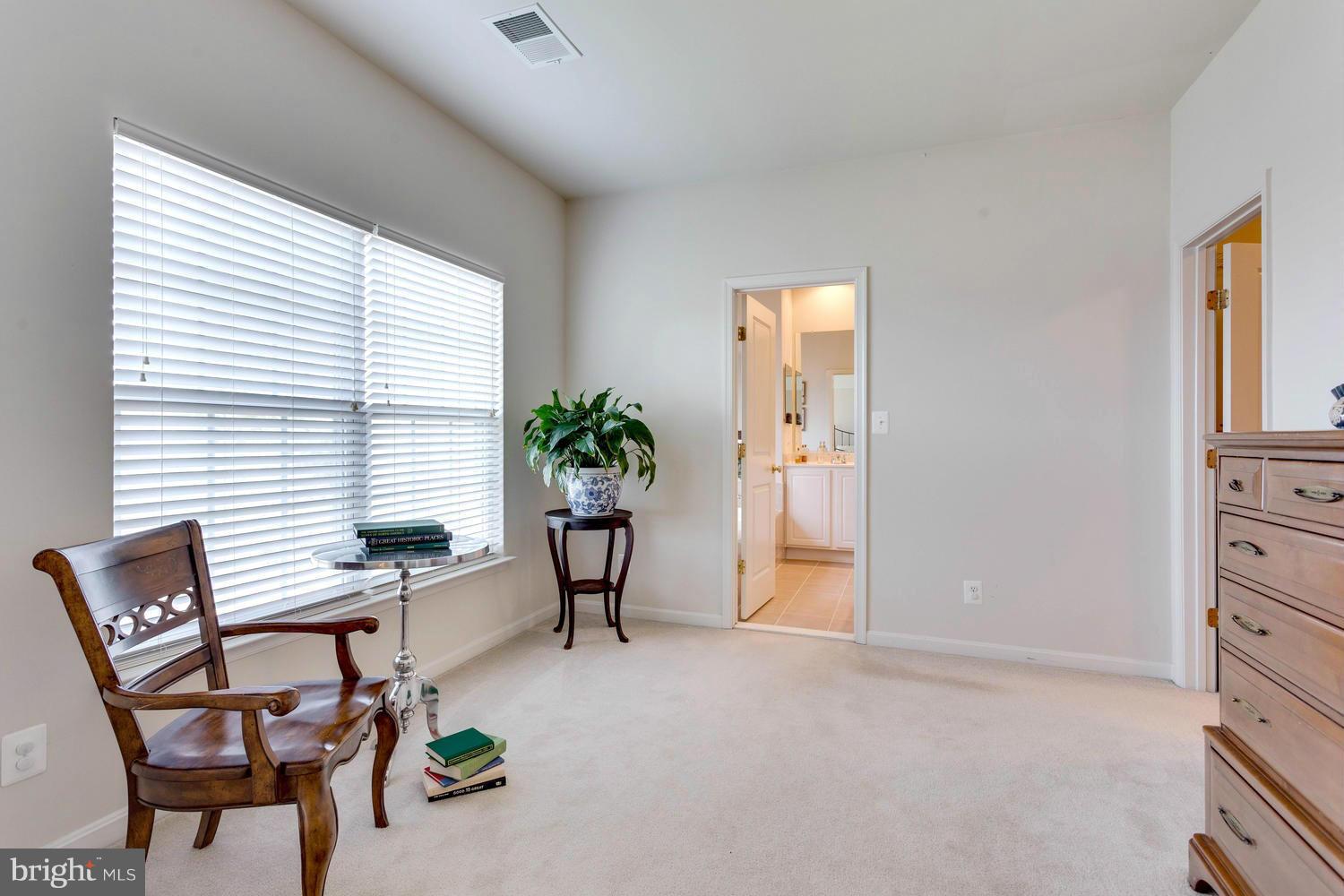 VINT HILL - Residential