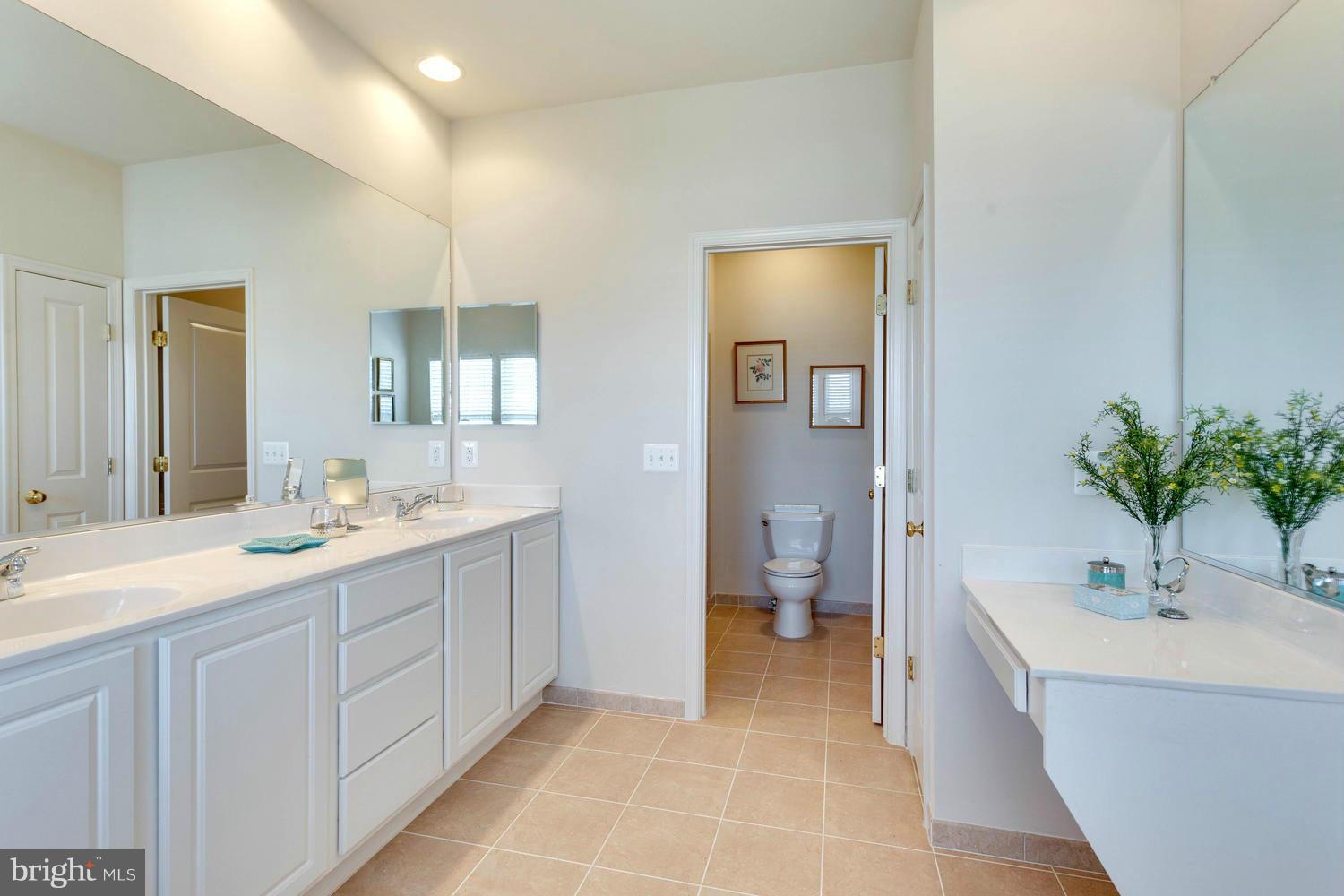 VINT HILL - Residential