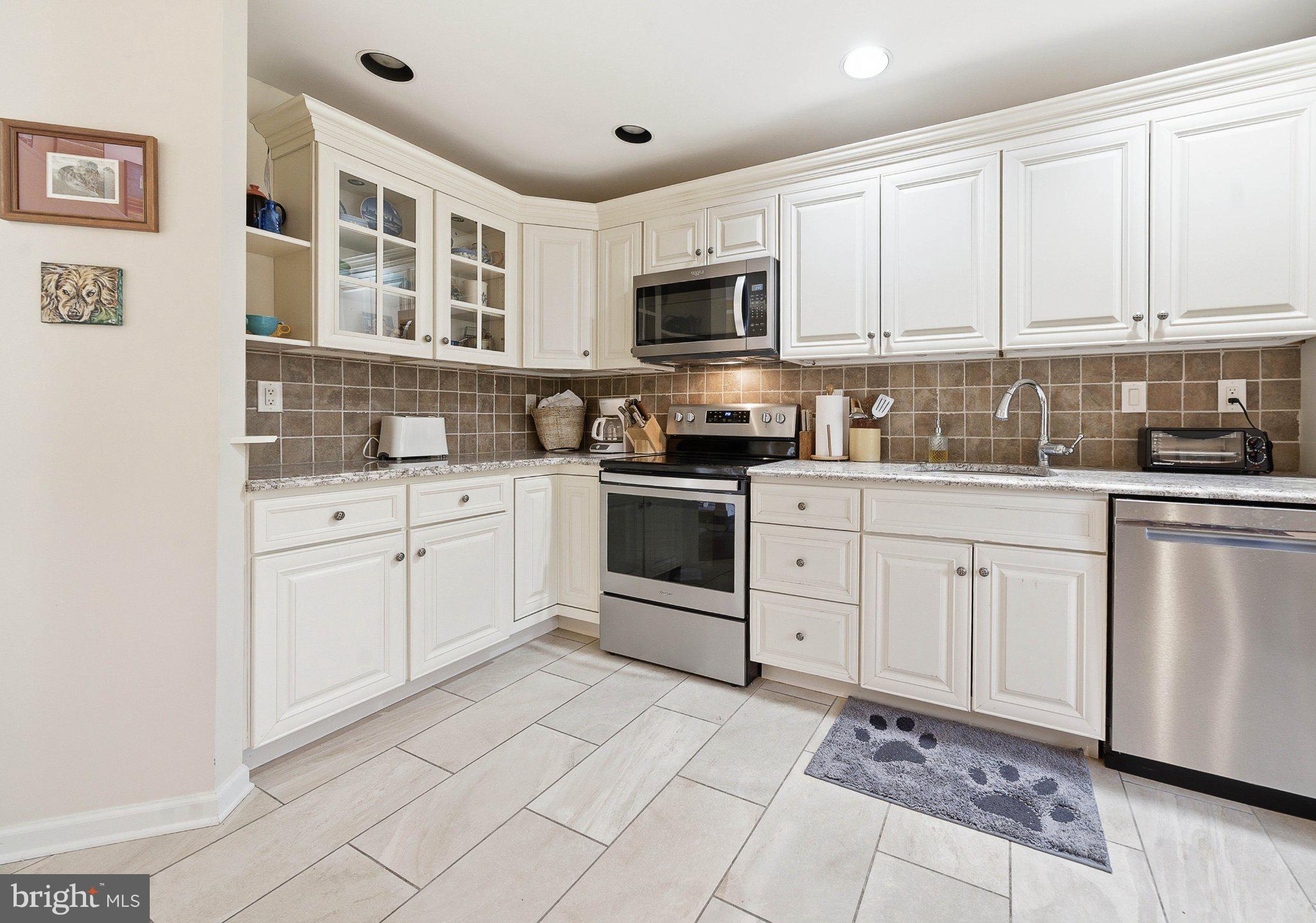 DUBLIN MDWS - Residential