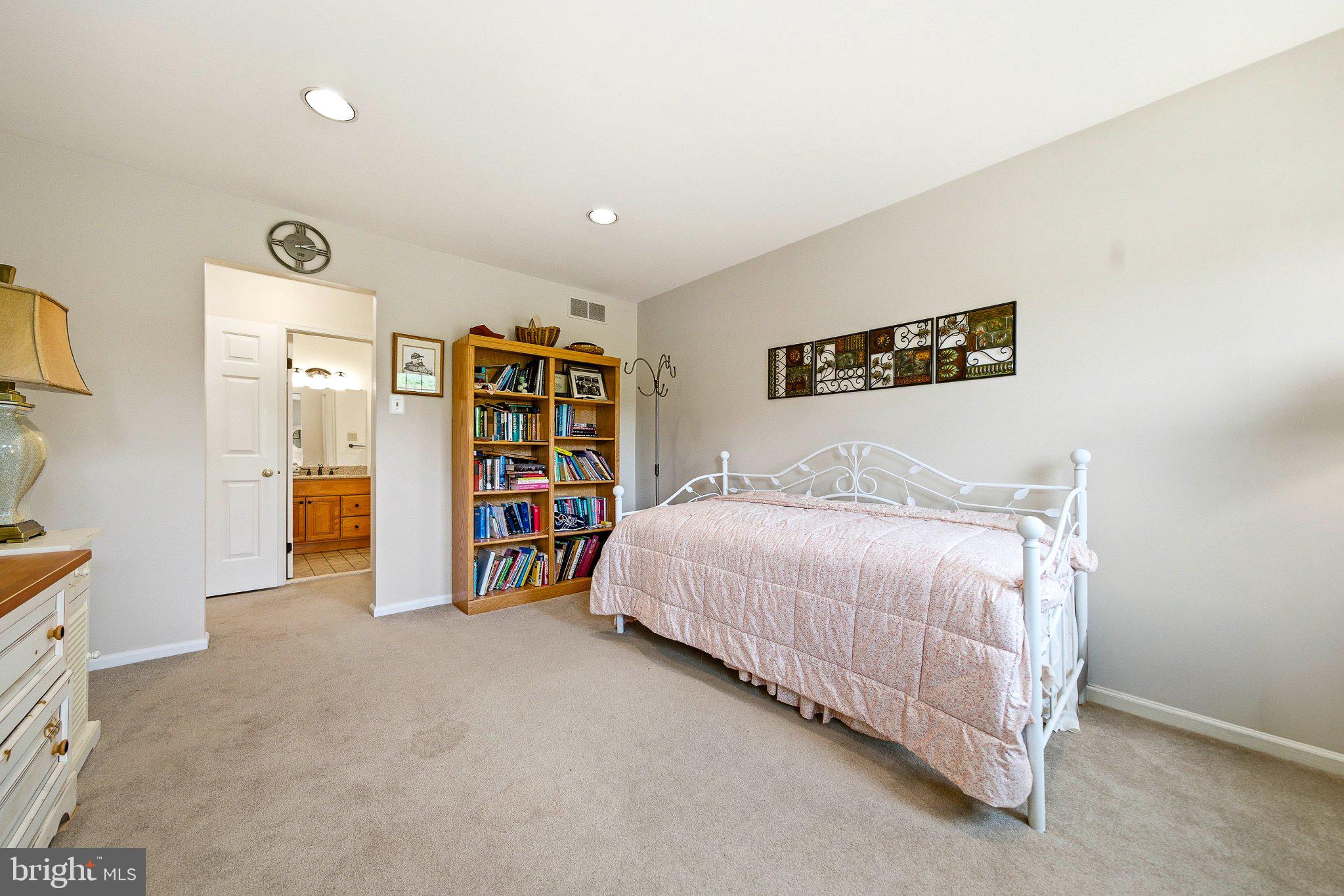 DUBLIN MDWS - Residential