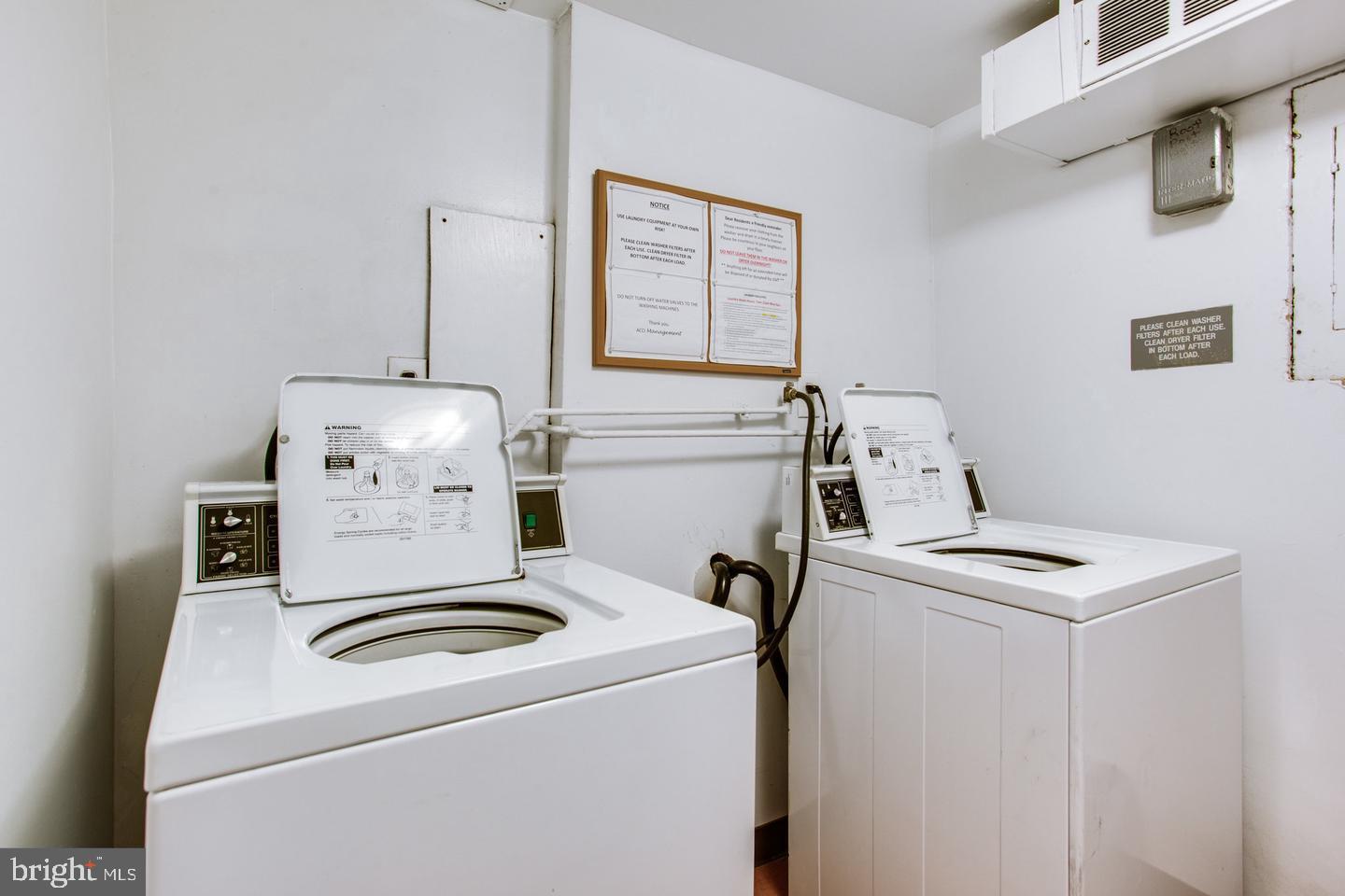 AMERICANA CENTRE - Residential Lease