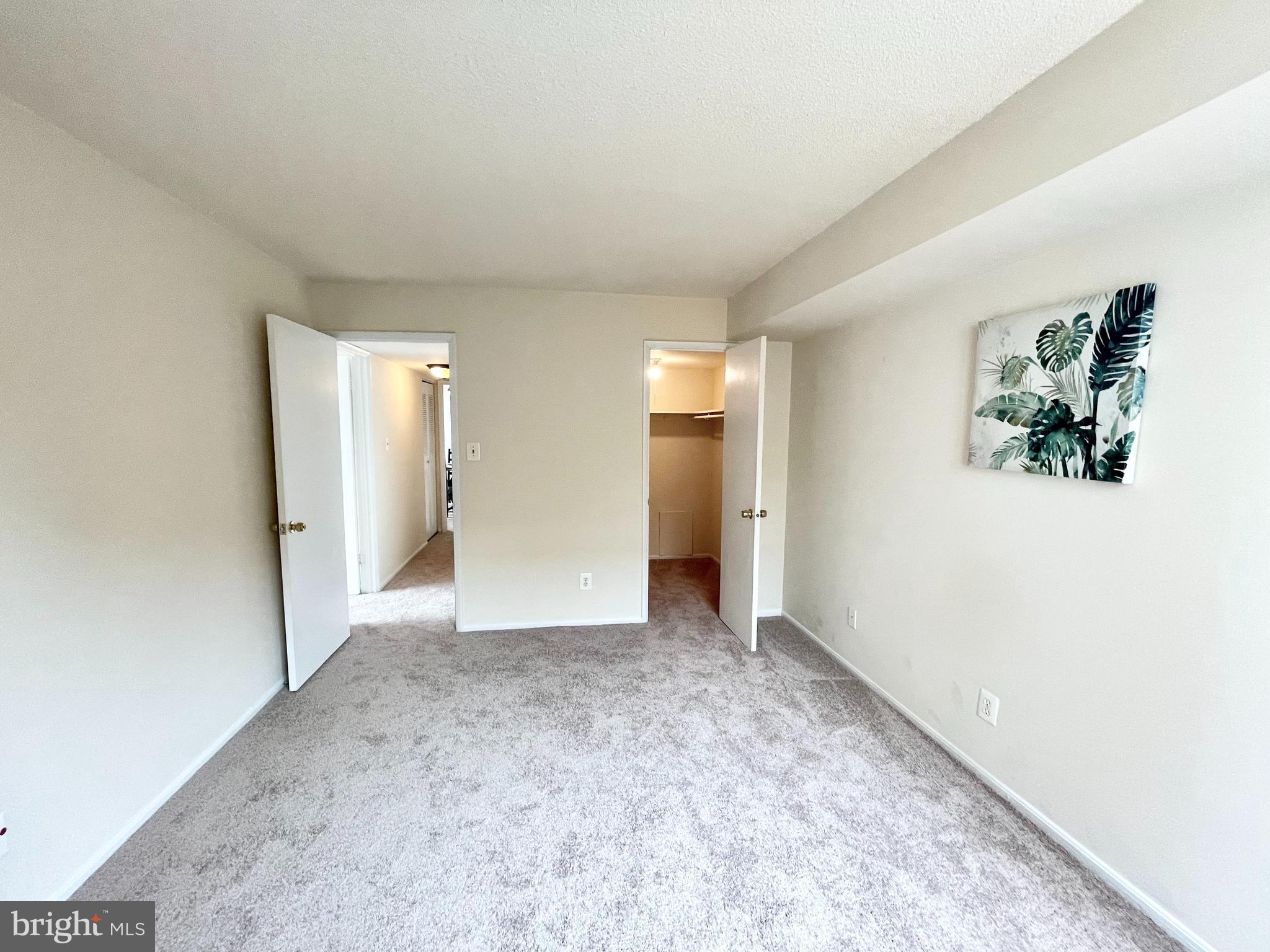 AMERICANA CENTRE - Residential Lease