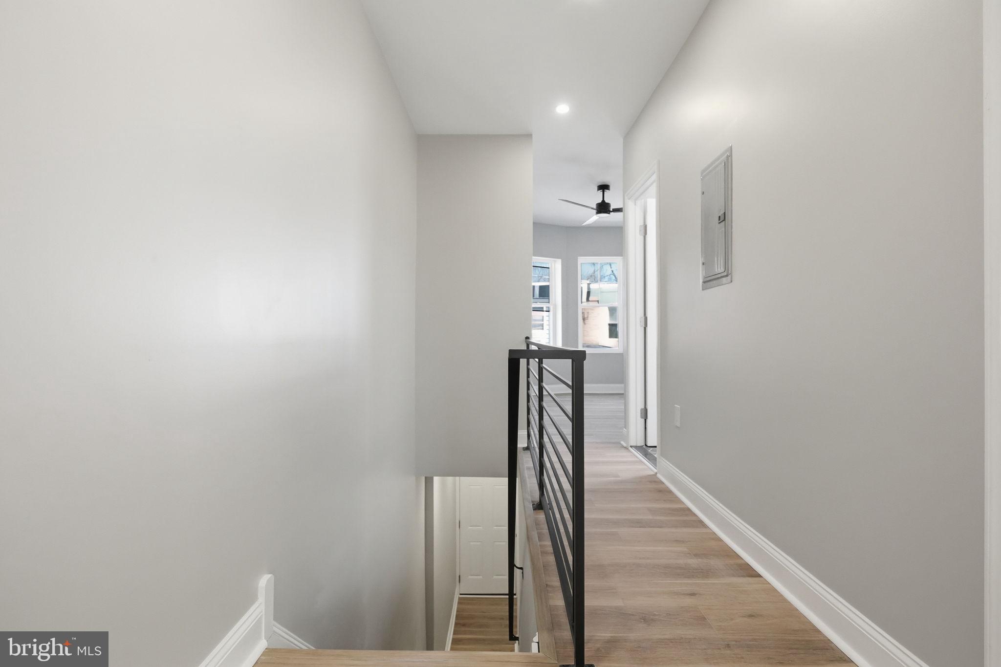 ELMWOOD PARK - Residential Income