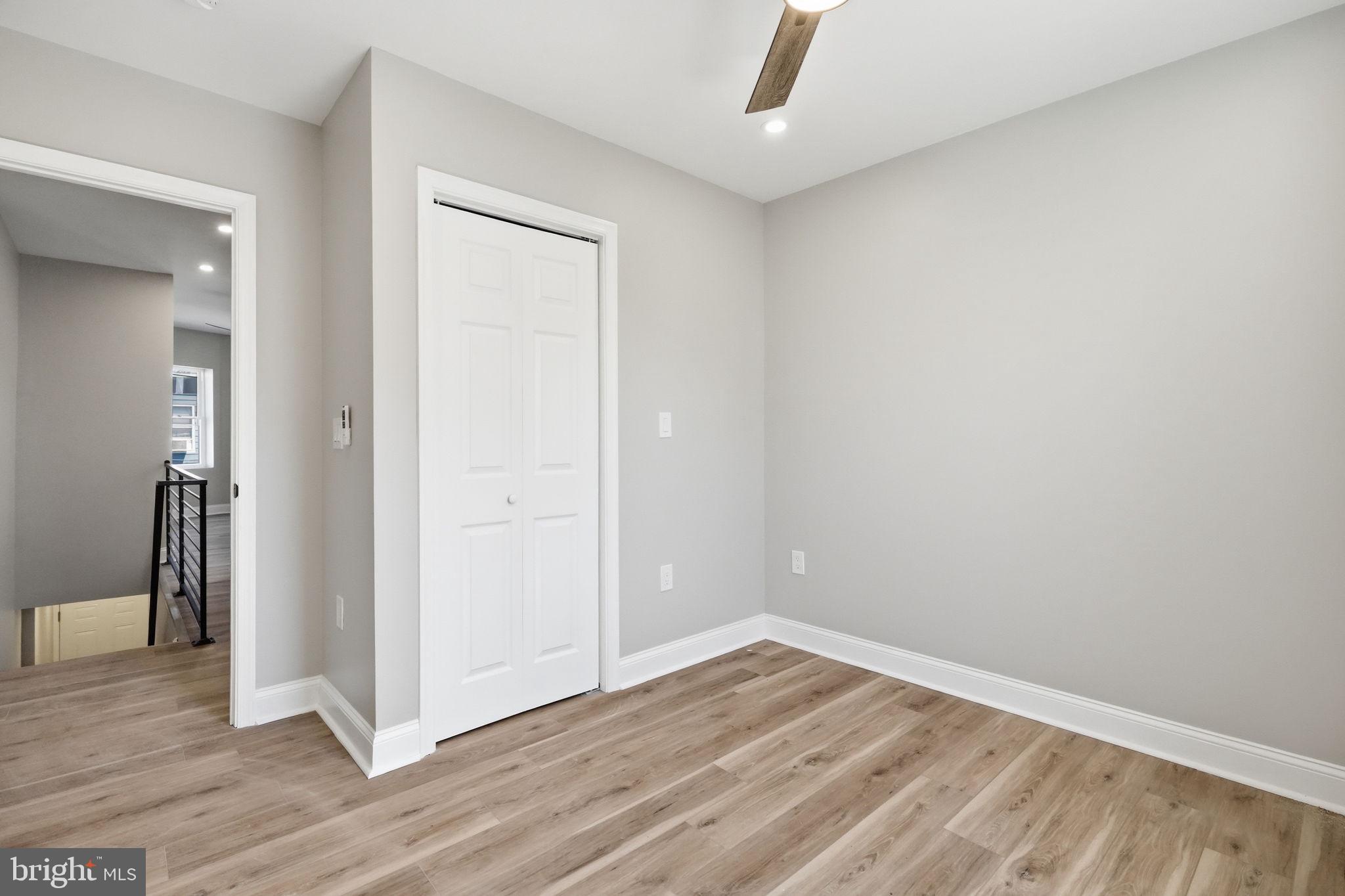 ELMWOOD PARK - Residential Income