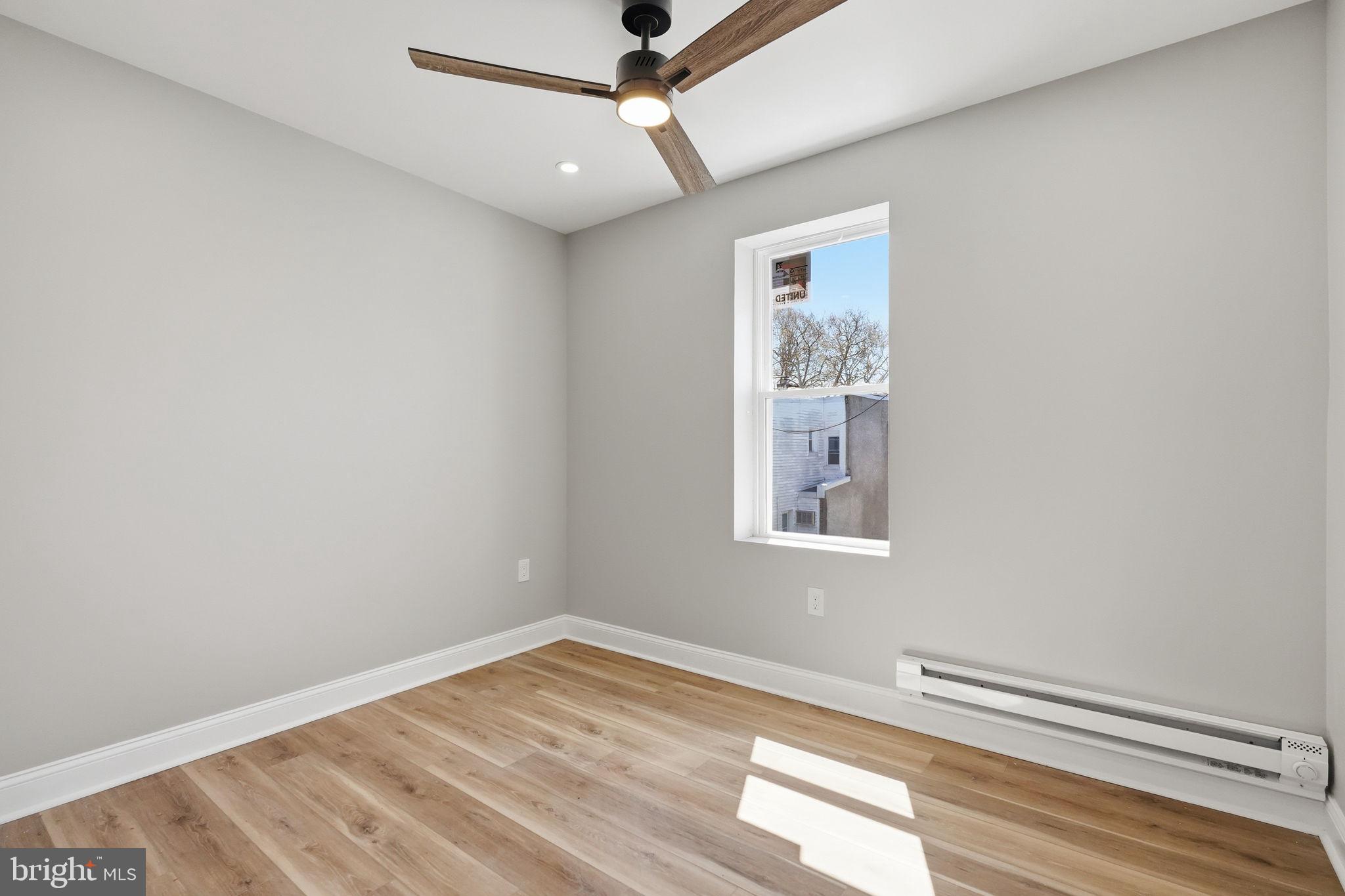 ELMWOOD PARK - Residential Income