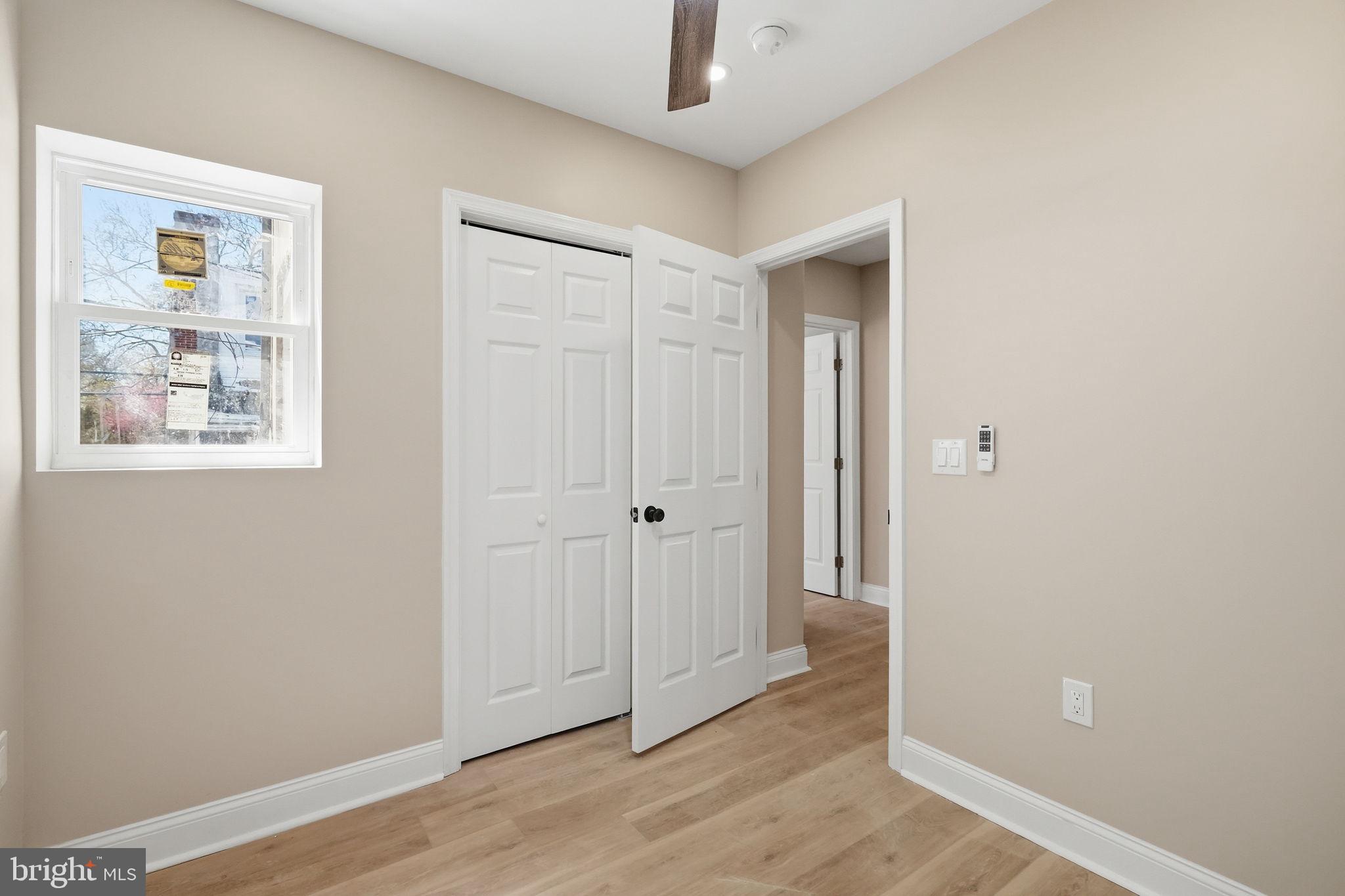 ELMWOOD PARK - Residential Income