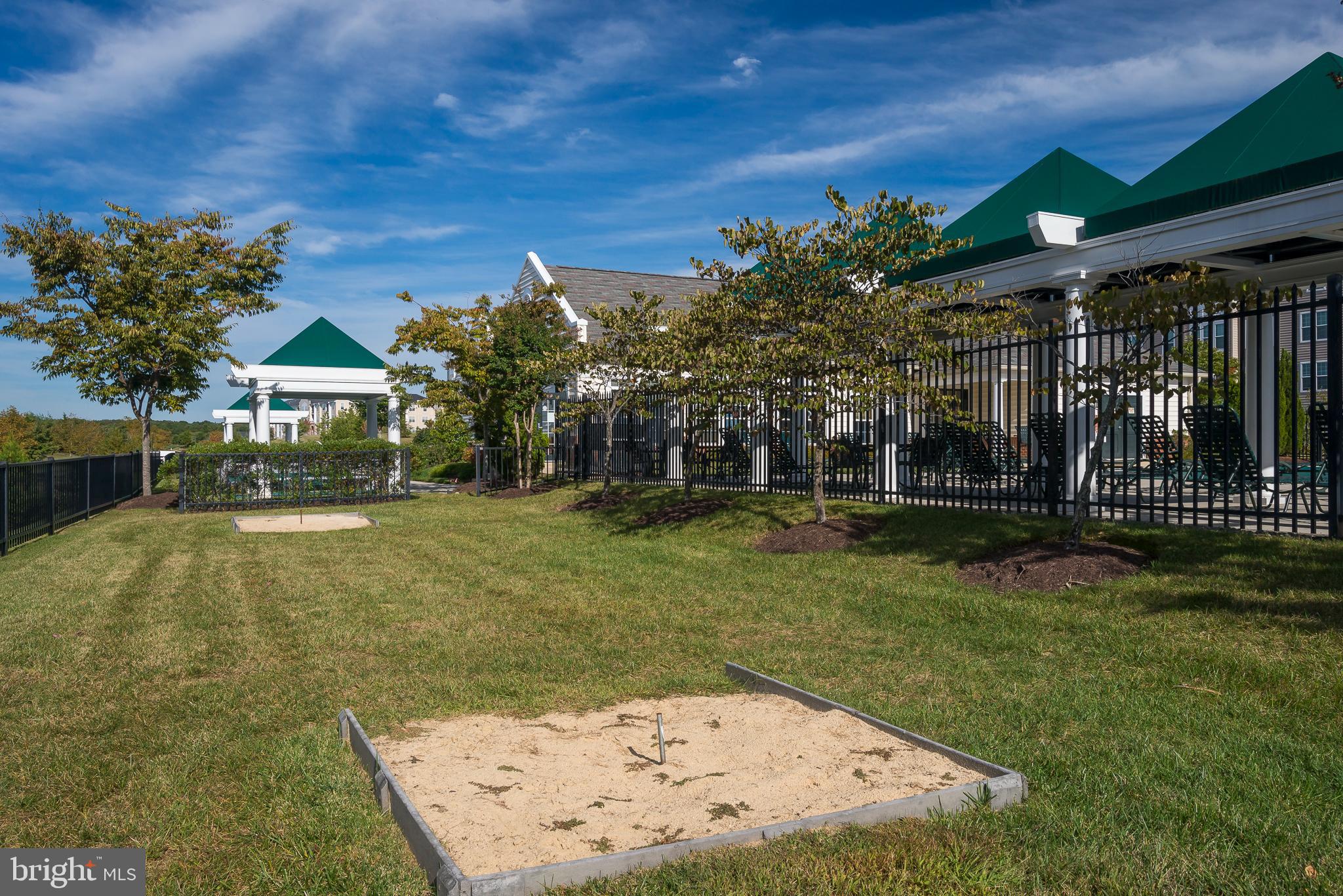 CEDAR RIDGE - Residential