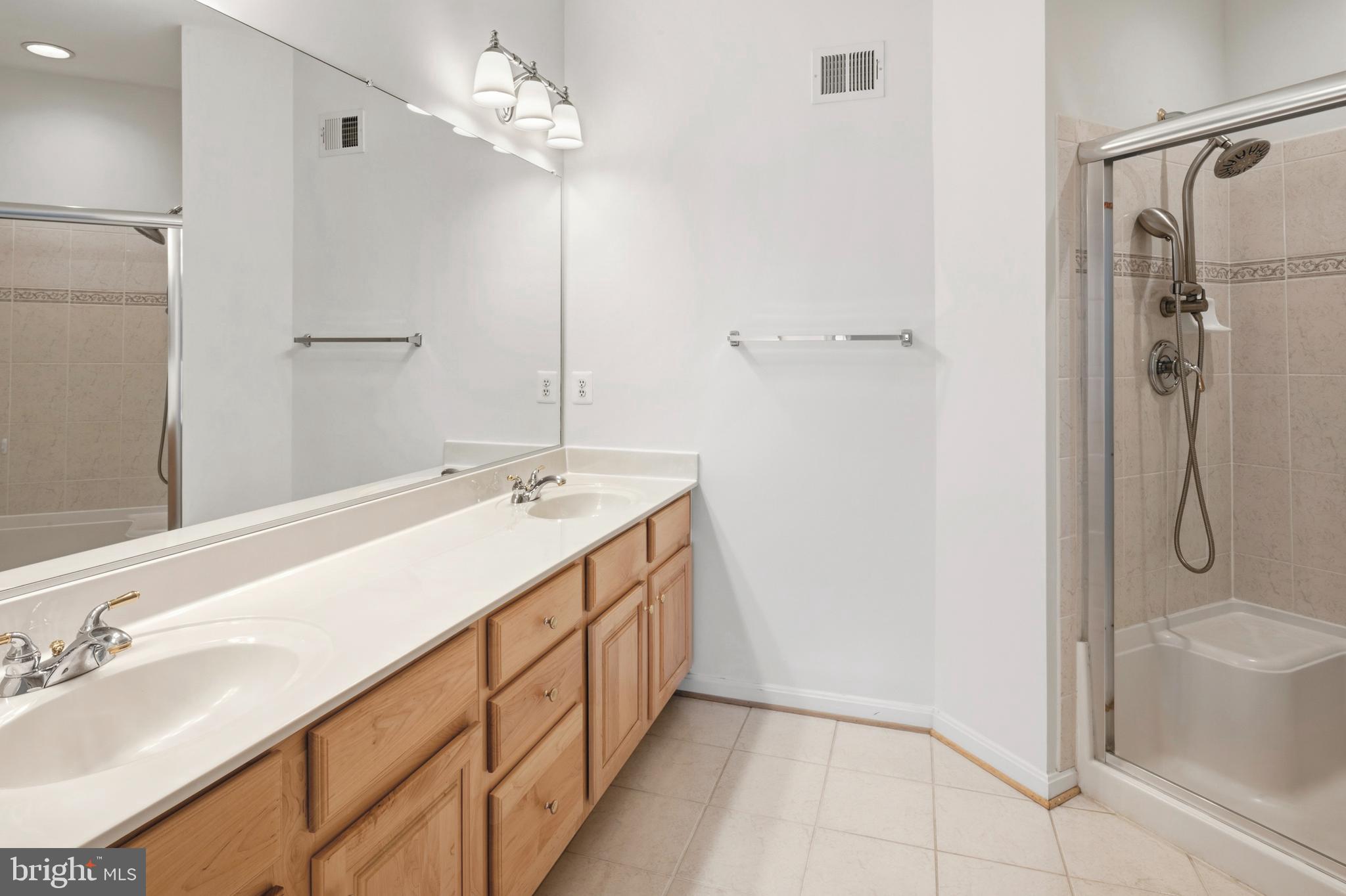 CEDAR RIDGE - Residential