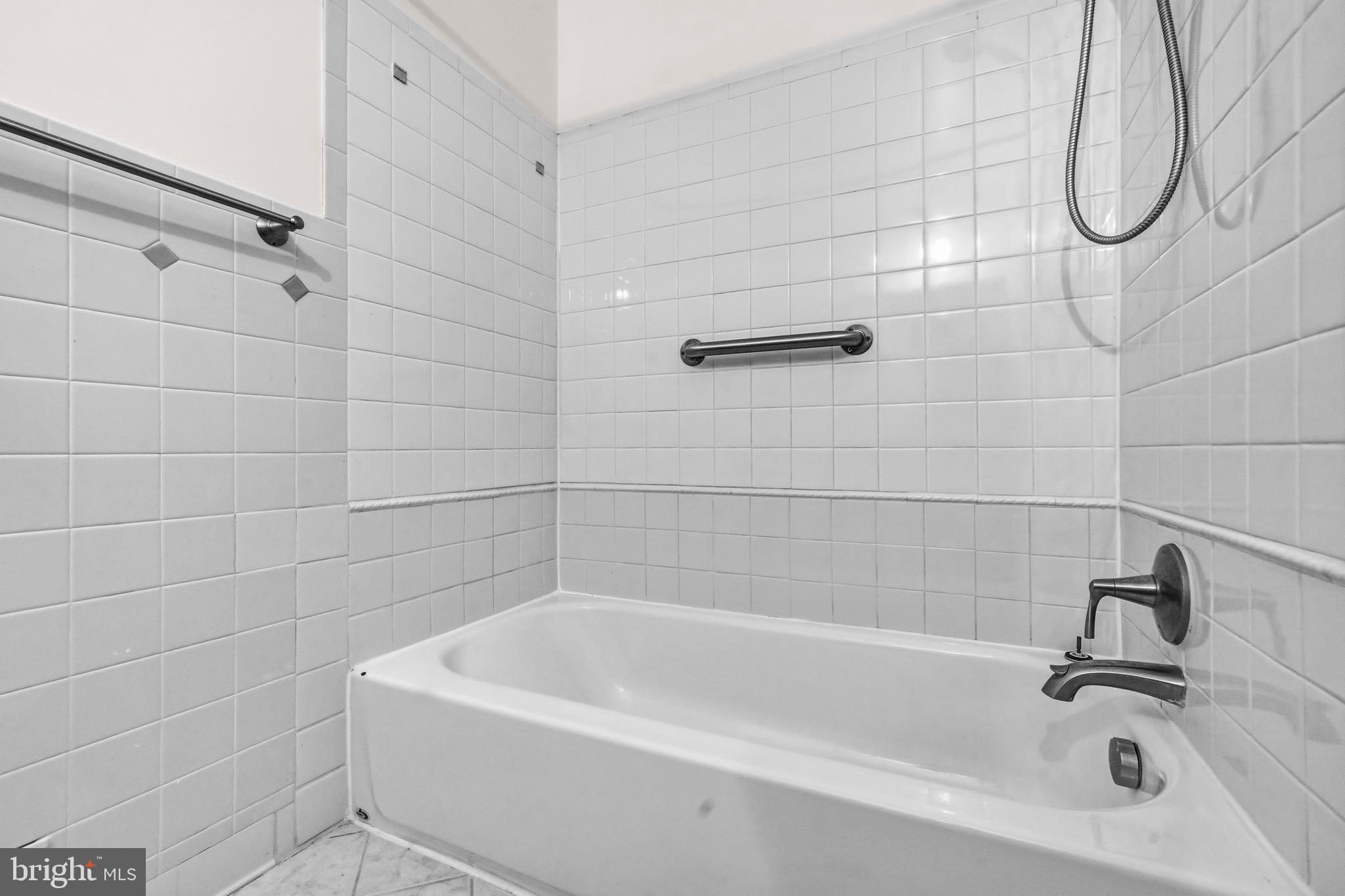 HIGHLANDS OF OLNEY - Residential